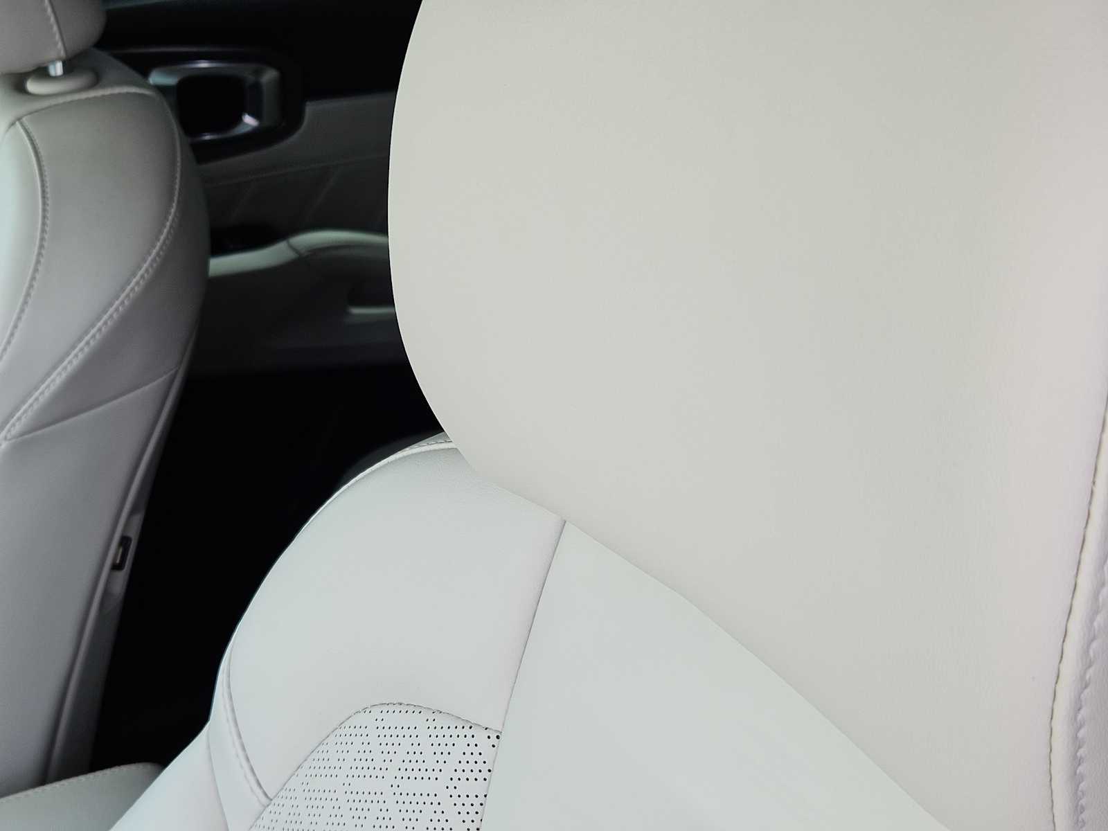 Thumbnail: 2023 Kia Sorento - 15