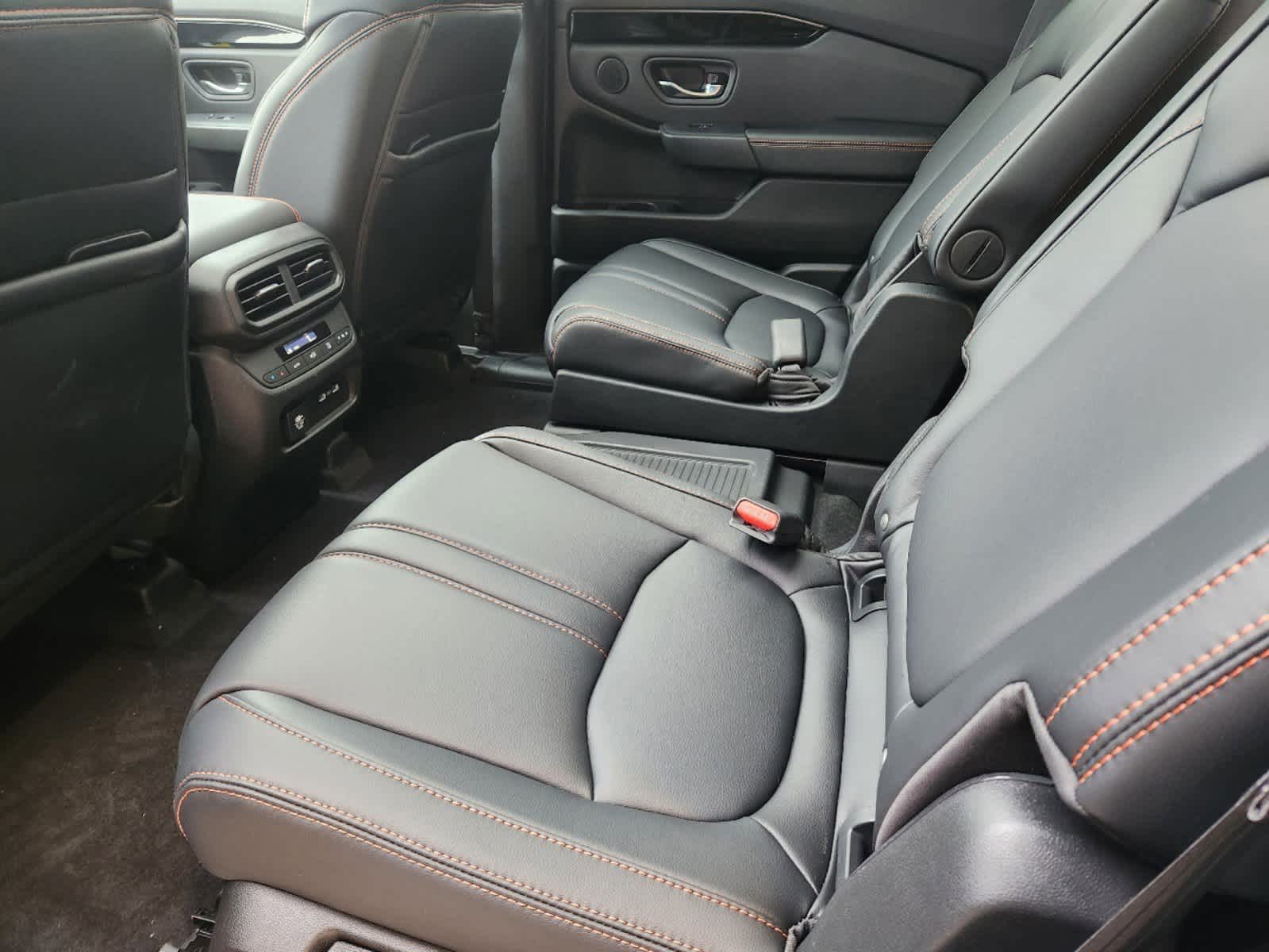 Thumbnail: 2025 Honda Pilot - 24