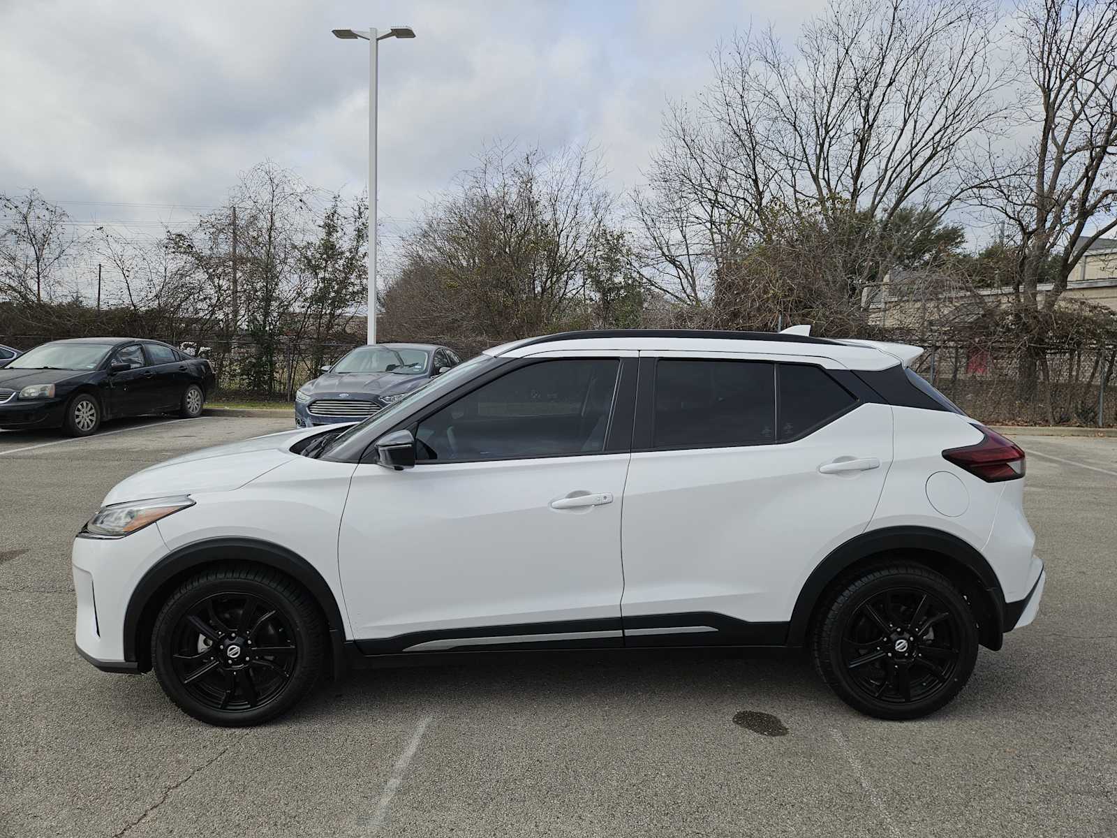 Thumbnail: 2021 Nissan Kicks - 4