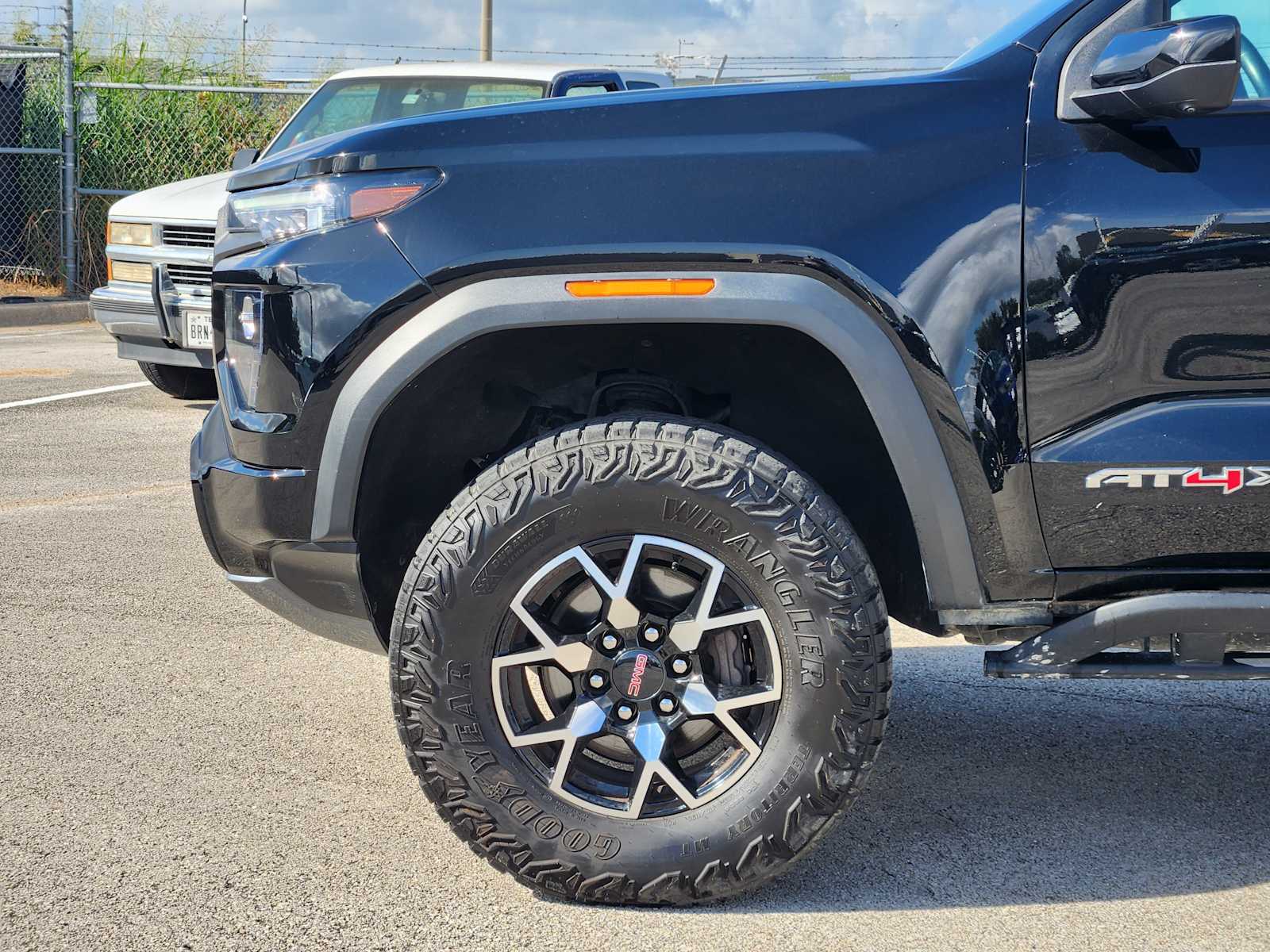 Thumbnail: 2023 GMC Canyon - 8