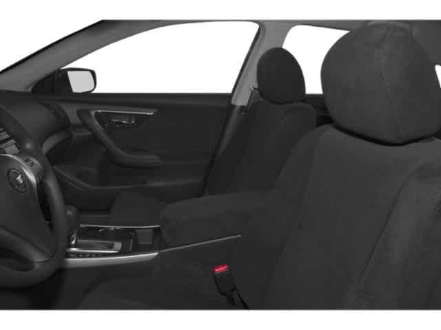 Thumbnail: 2015 Nissan Altima - 11