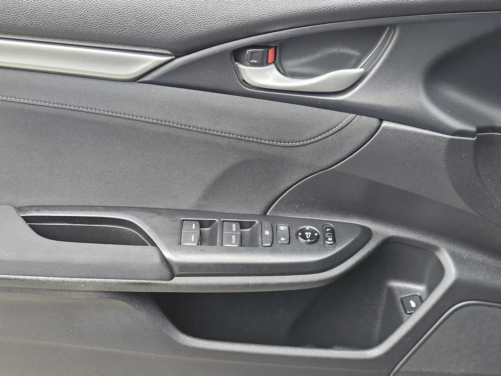 Thumbnail: 2020 Honda Civic - 21