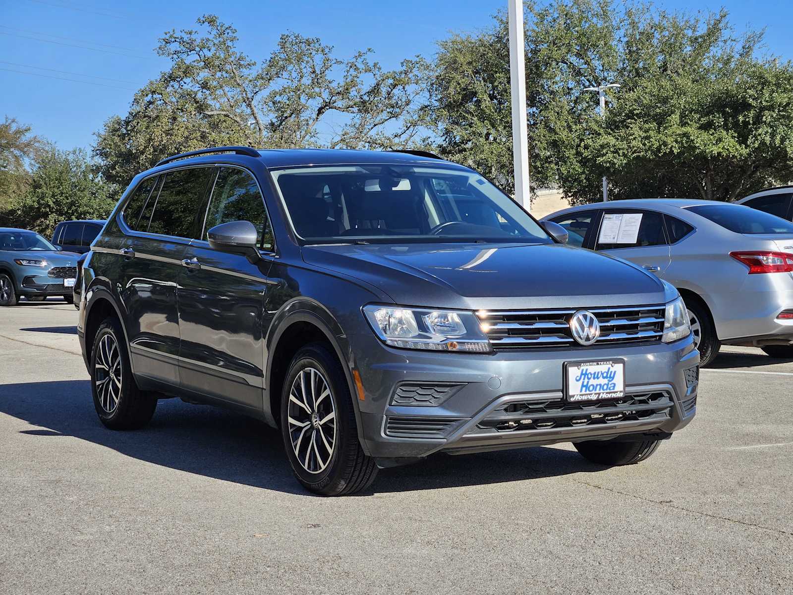 Thumbnail: 2019 Volkswagen Tiguan - 3