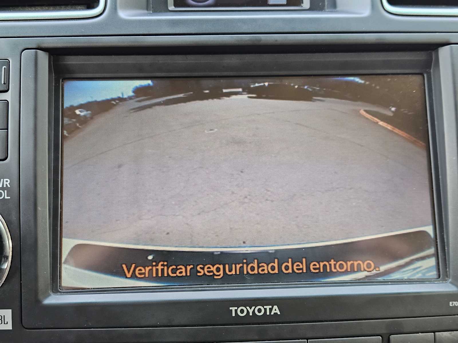 Thumbnail: 2012 Toyota Highlander - 18