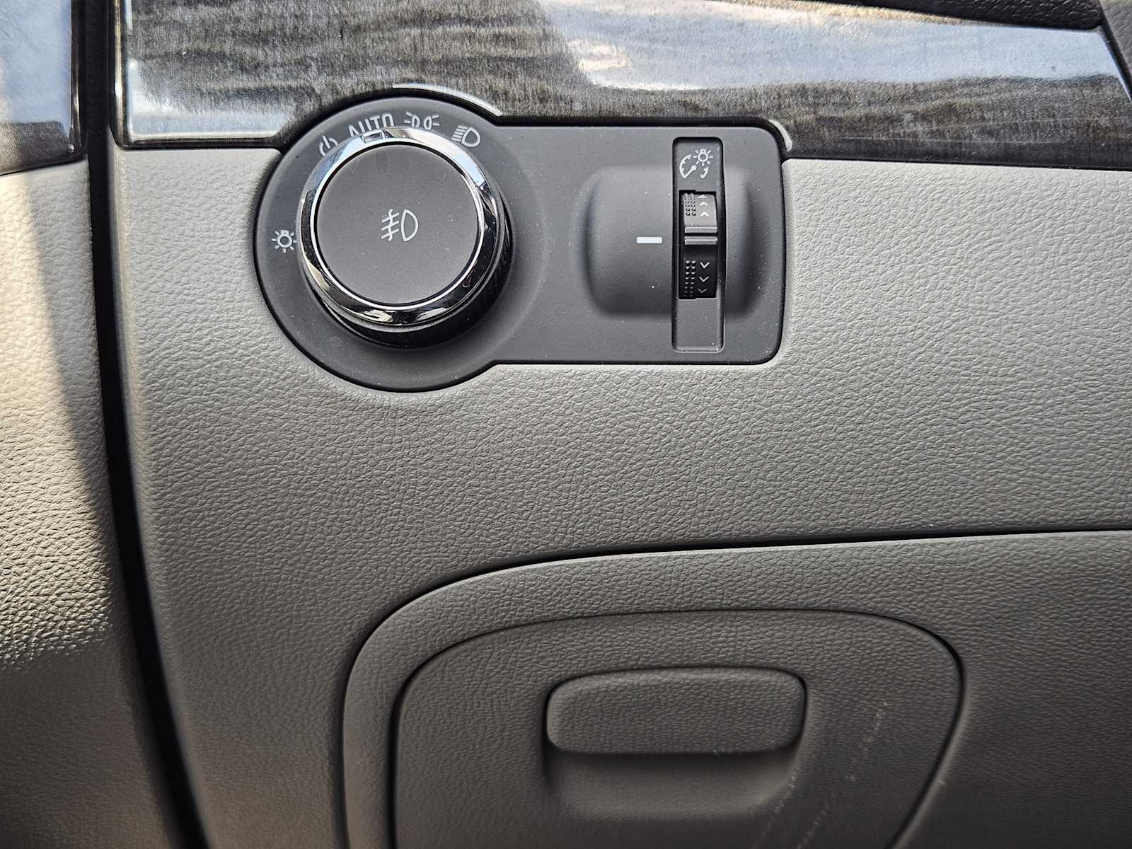 Thumbnail: 2014 Buick Encore - 20
