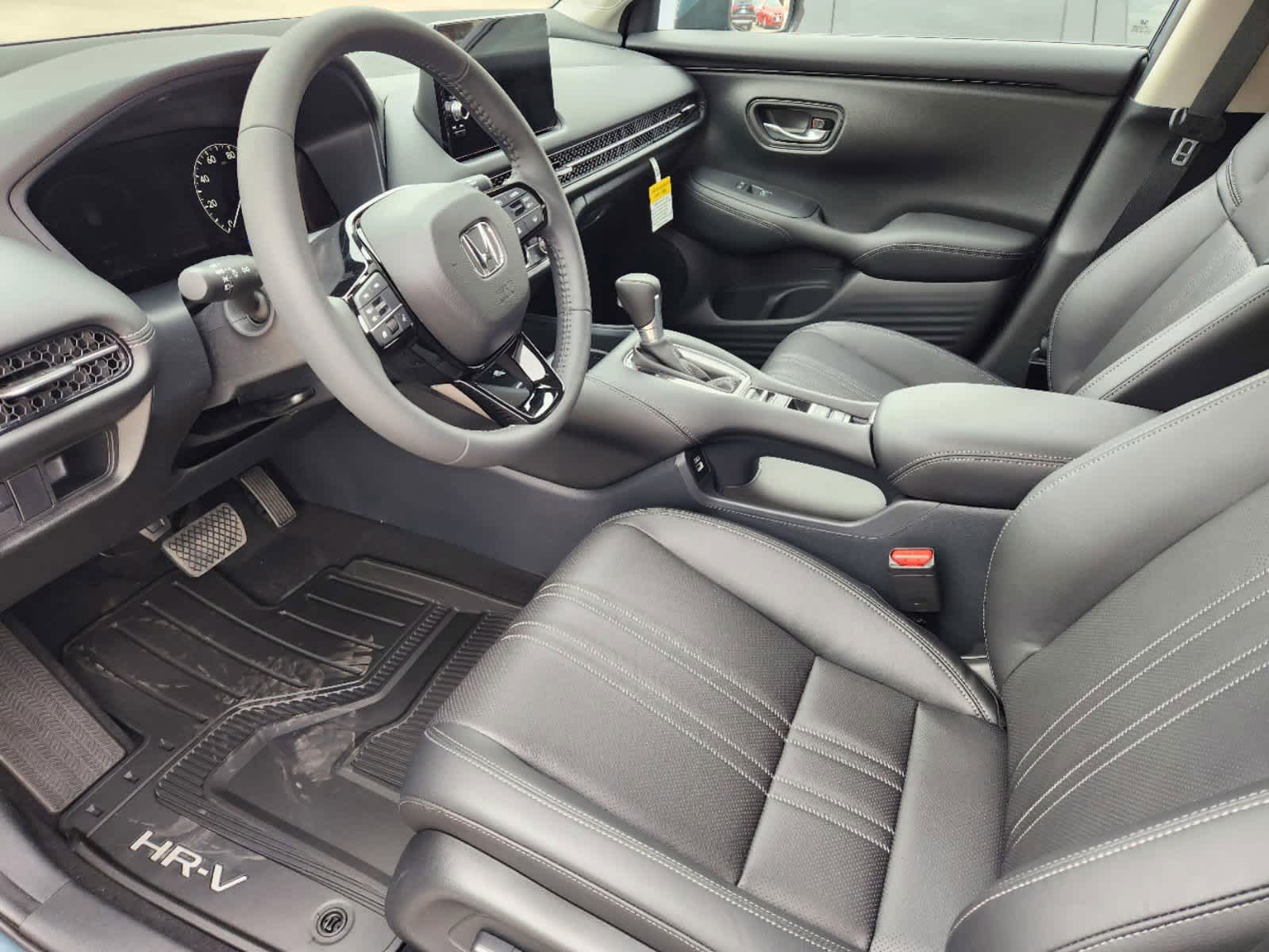 2025 Honda HR-V EX-L 2