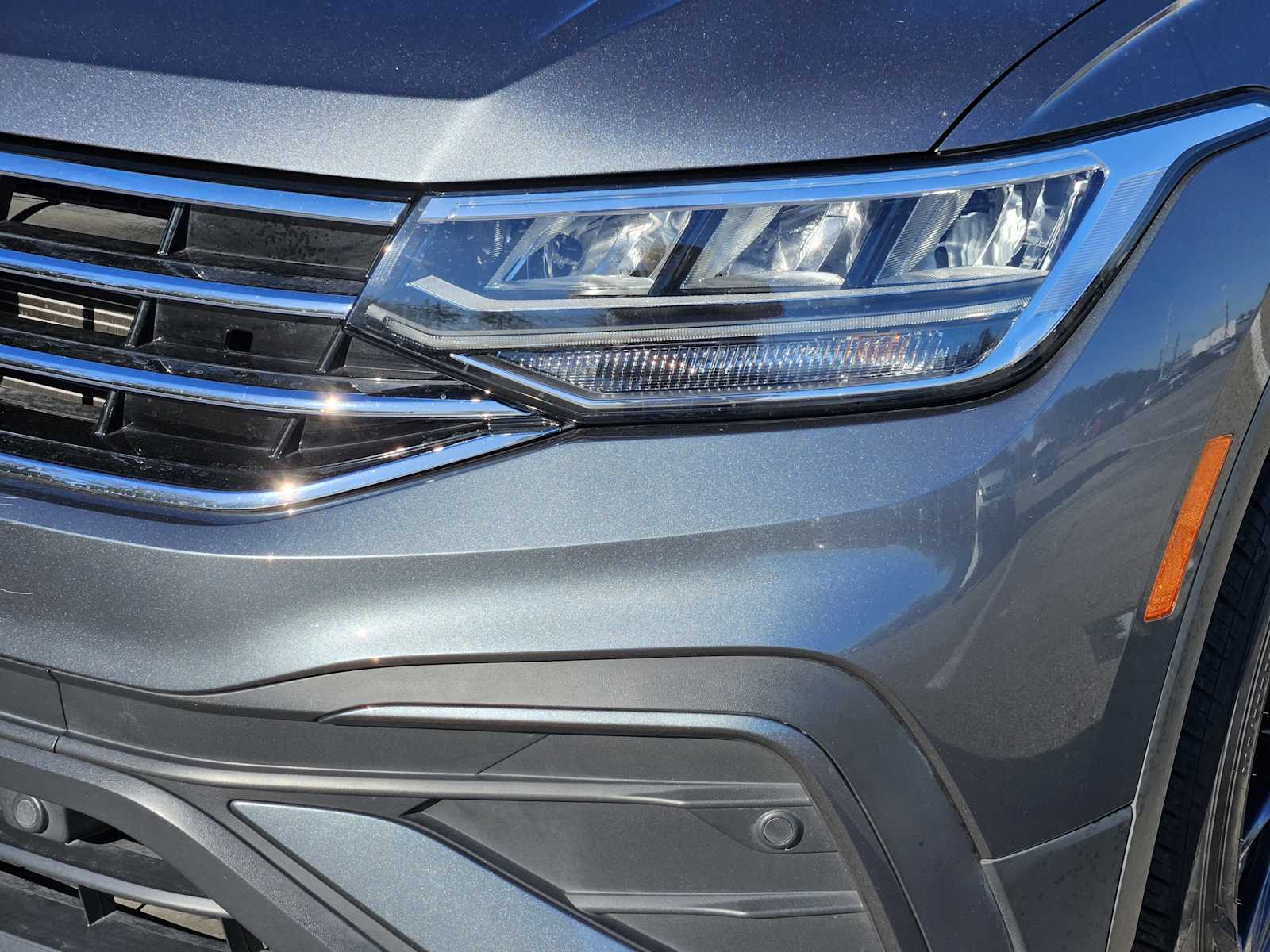 Thumbnail: 2022 Volkswagen Tiguan - 7