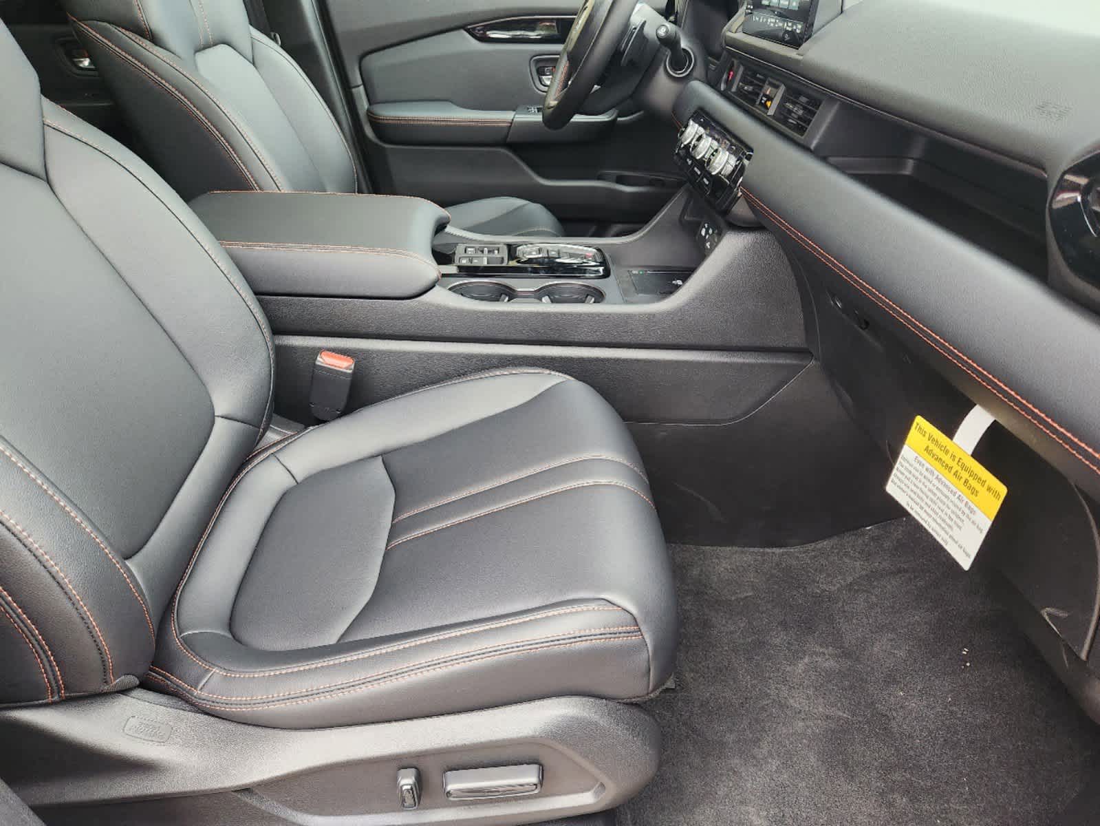 Thumbnail: 2025 Honda Pilot - 12