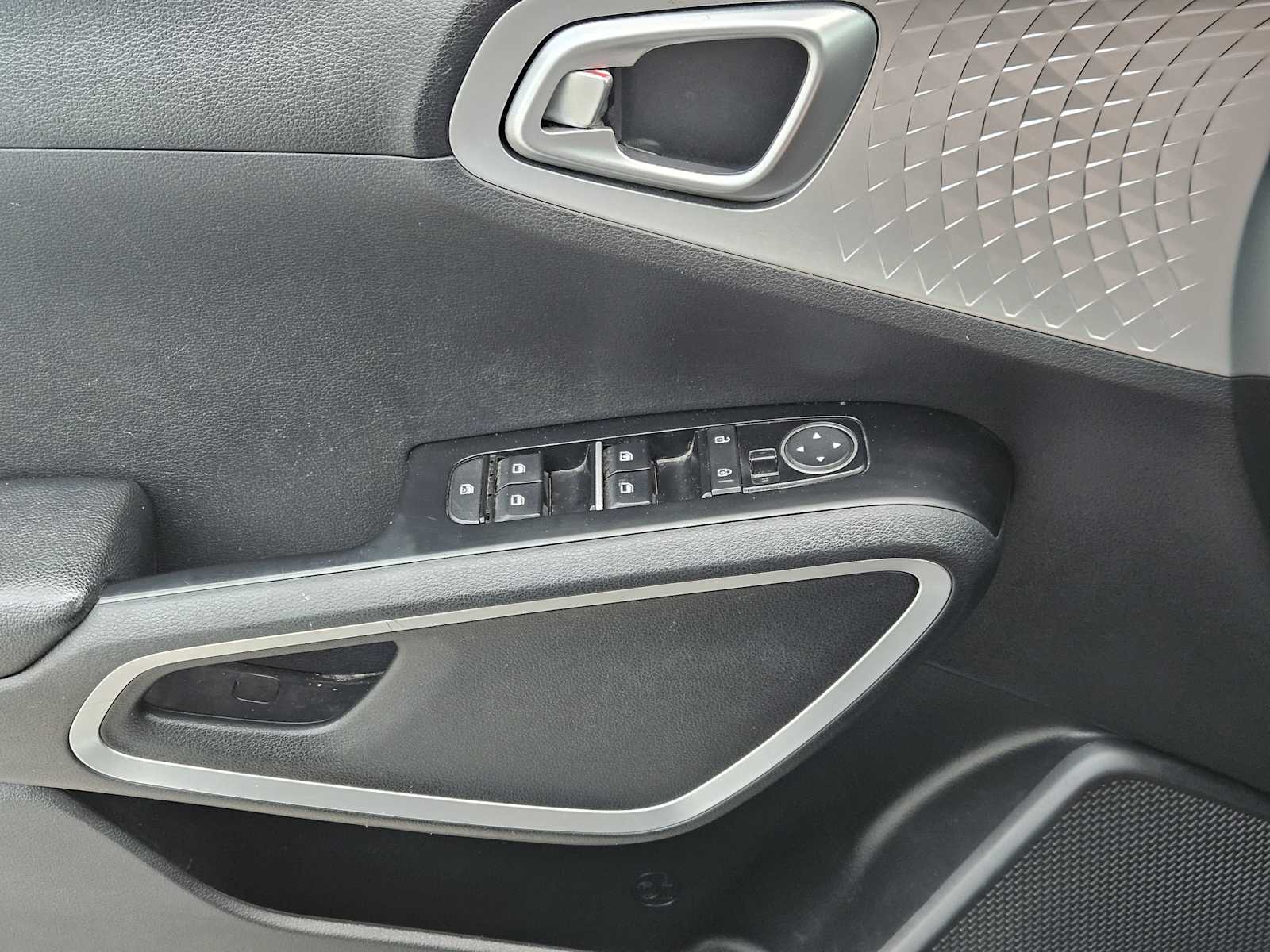 Thumbnail: 2020 Kia Soul - 20