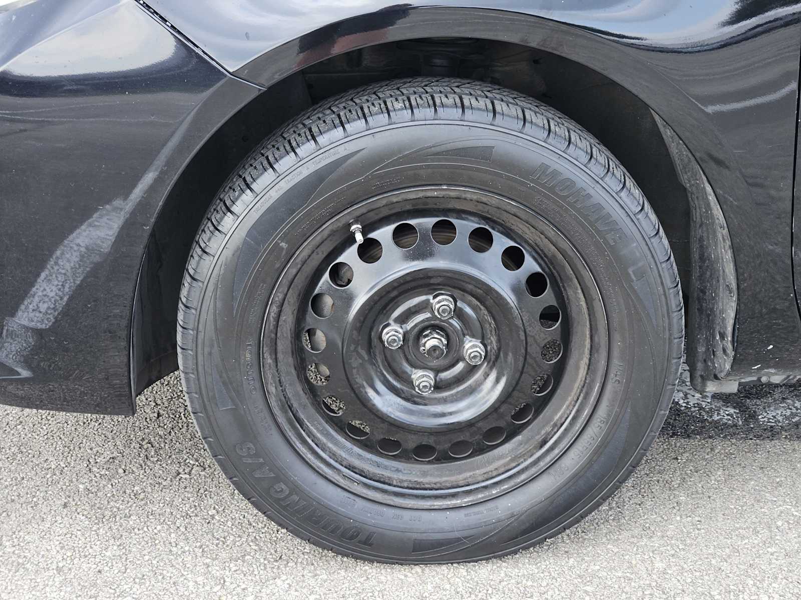 Thumbnail: 2012 Nissan Versa - 9