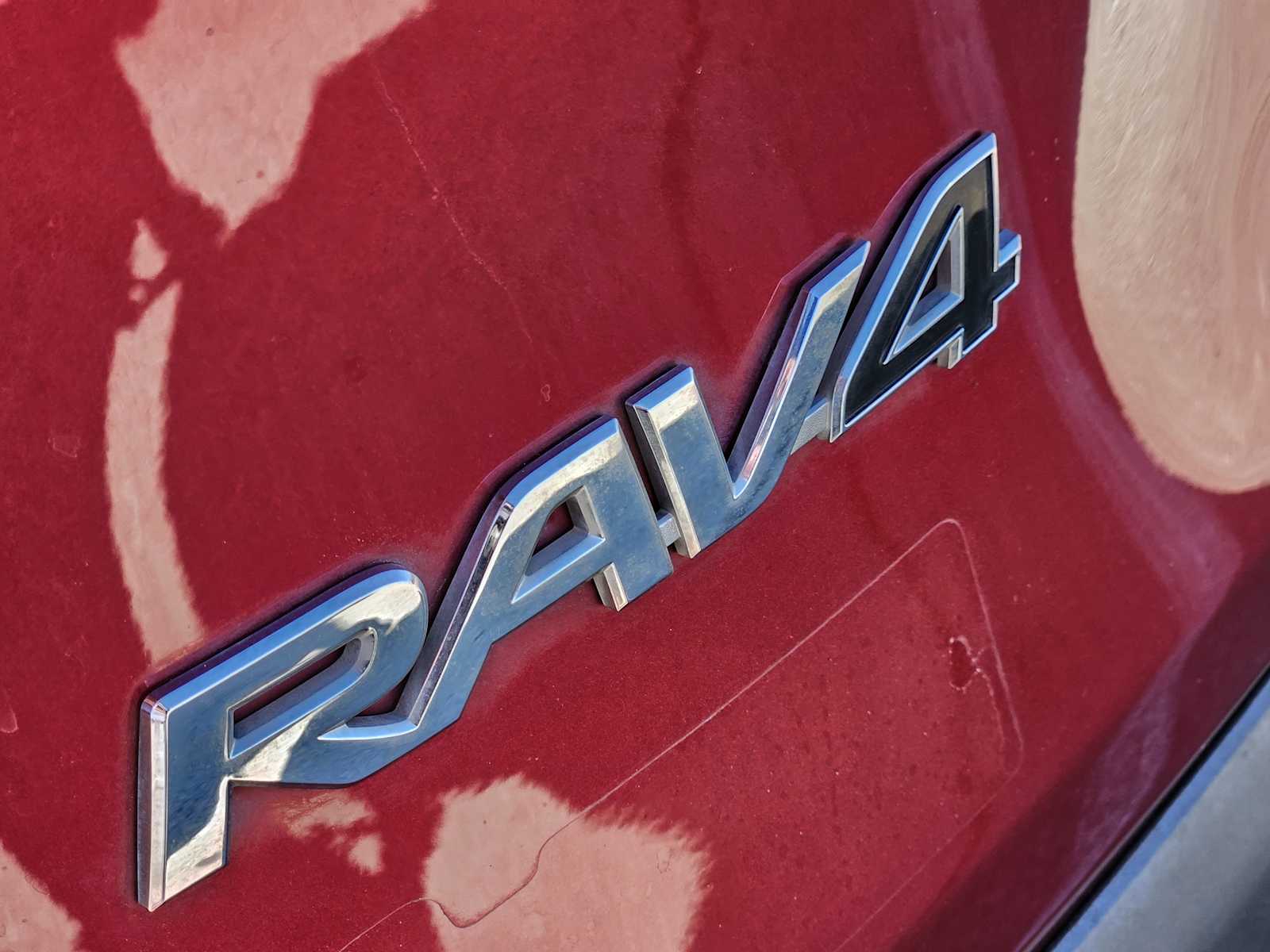 Thumbnail: 2020 Toyota RAV4 - 11