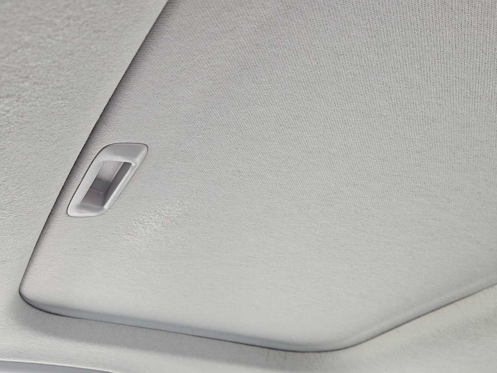 Thumbnail: 2023 Hyundai Venue - 22