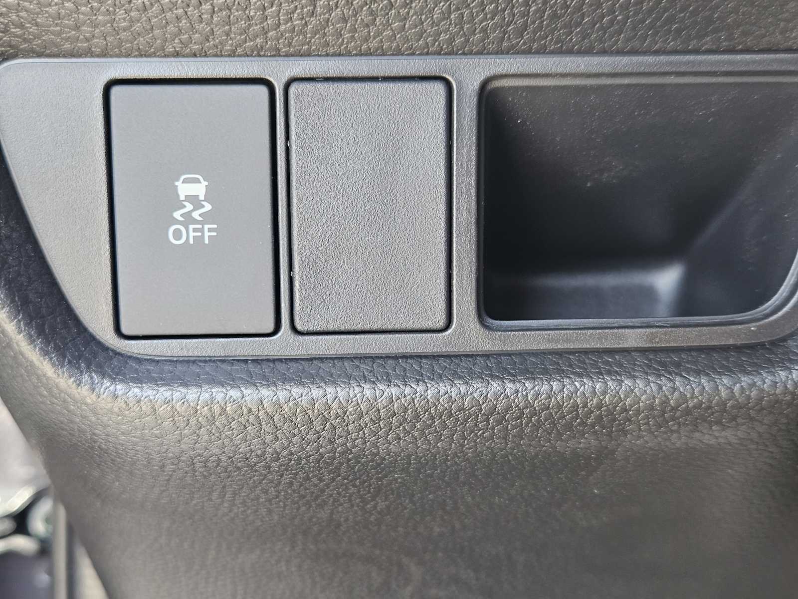 Thumbnail: 2026 Honda HR-V - 17