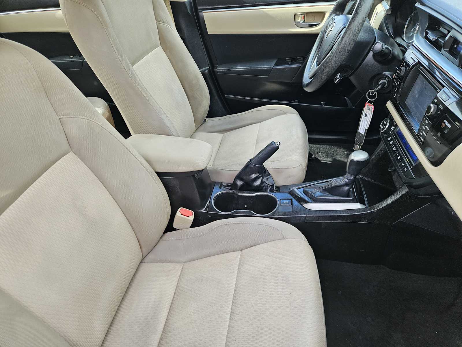 Thumbnail: 2014 Toyota Corolla - 14