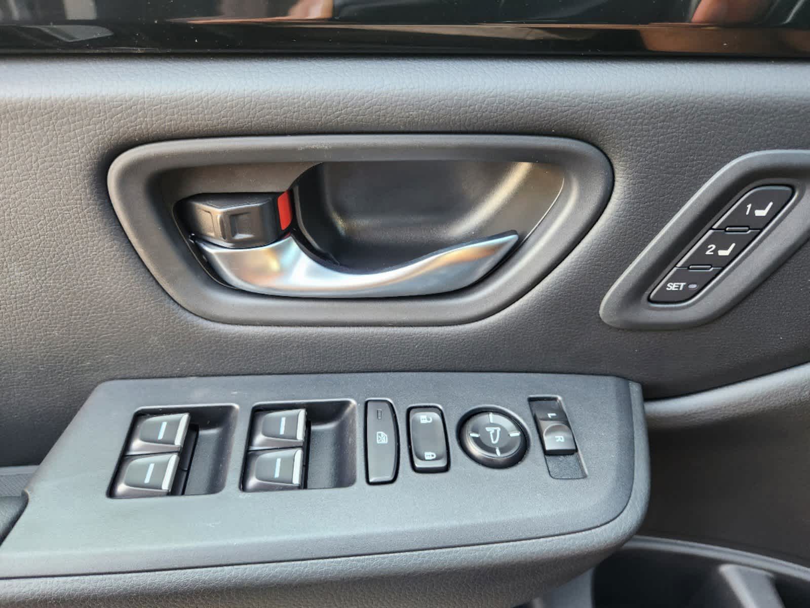 2025 Honda Pilot EX-L 16