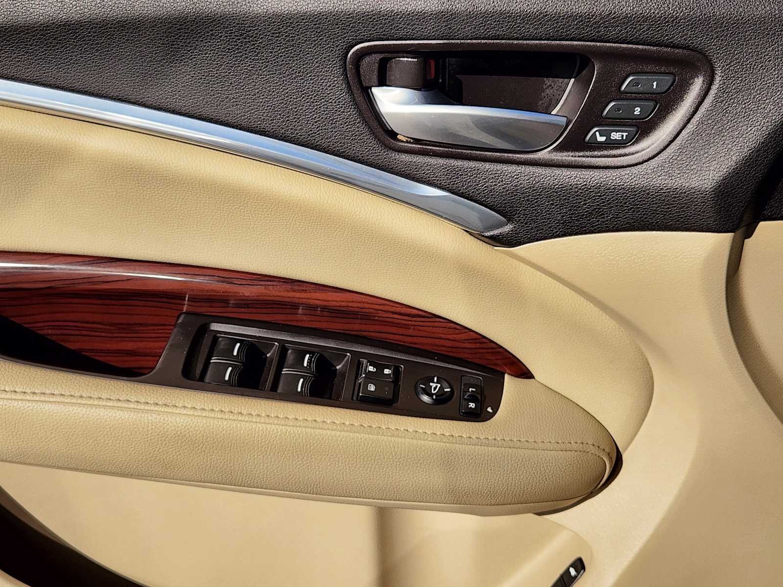 Thumbnail: 2015 Acura MDX - 22