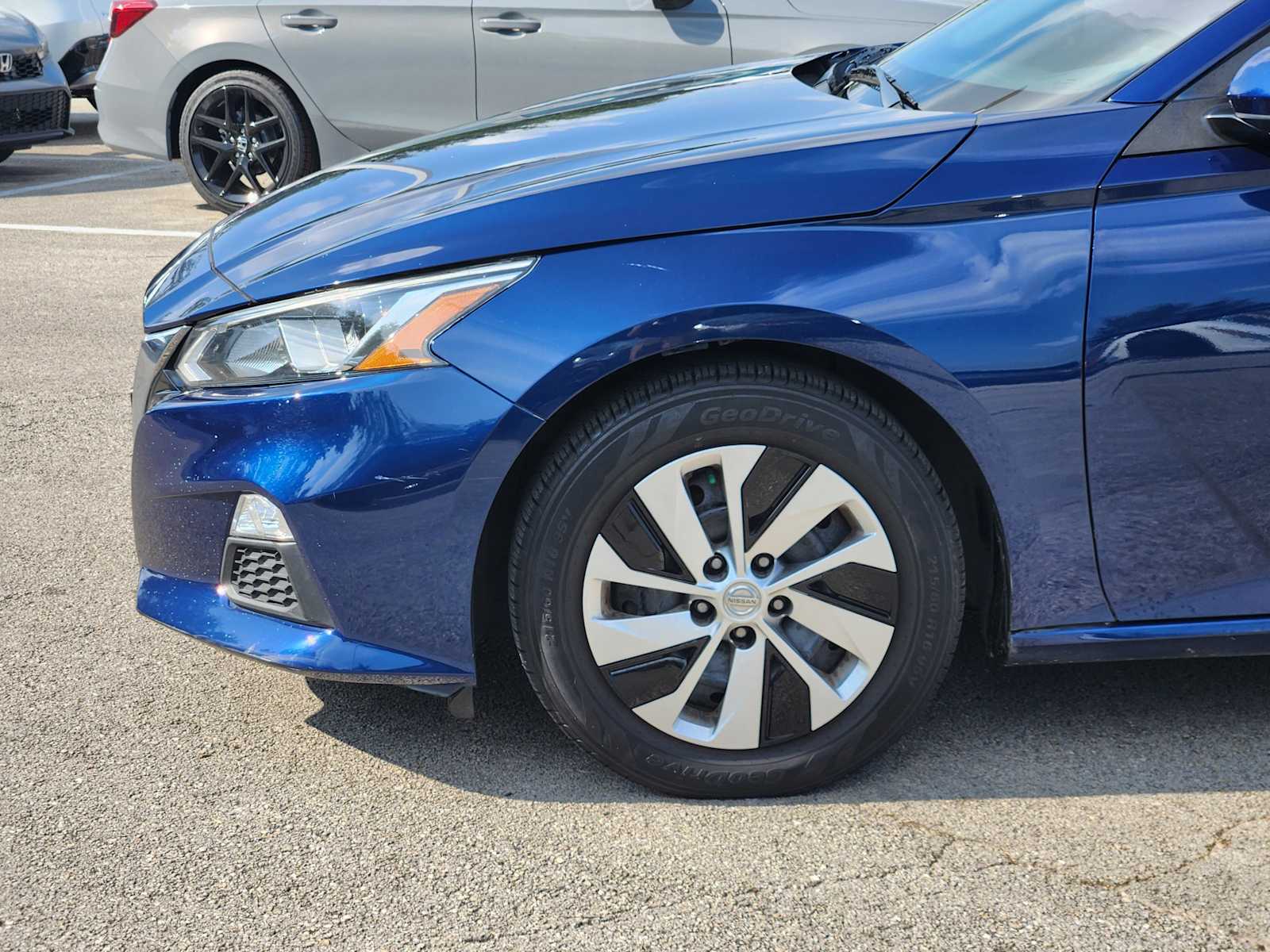 Thumbnail: 2019 Nissan Altima - 7