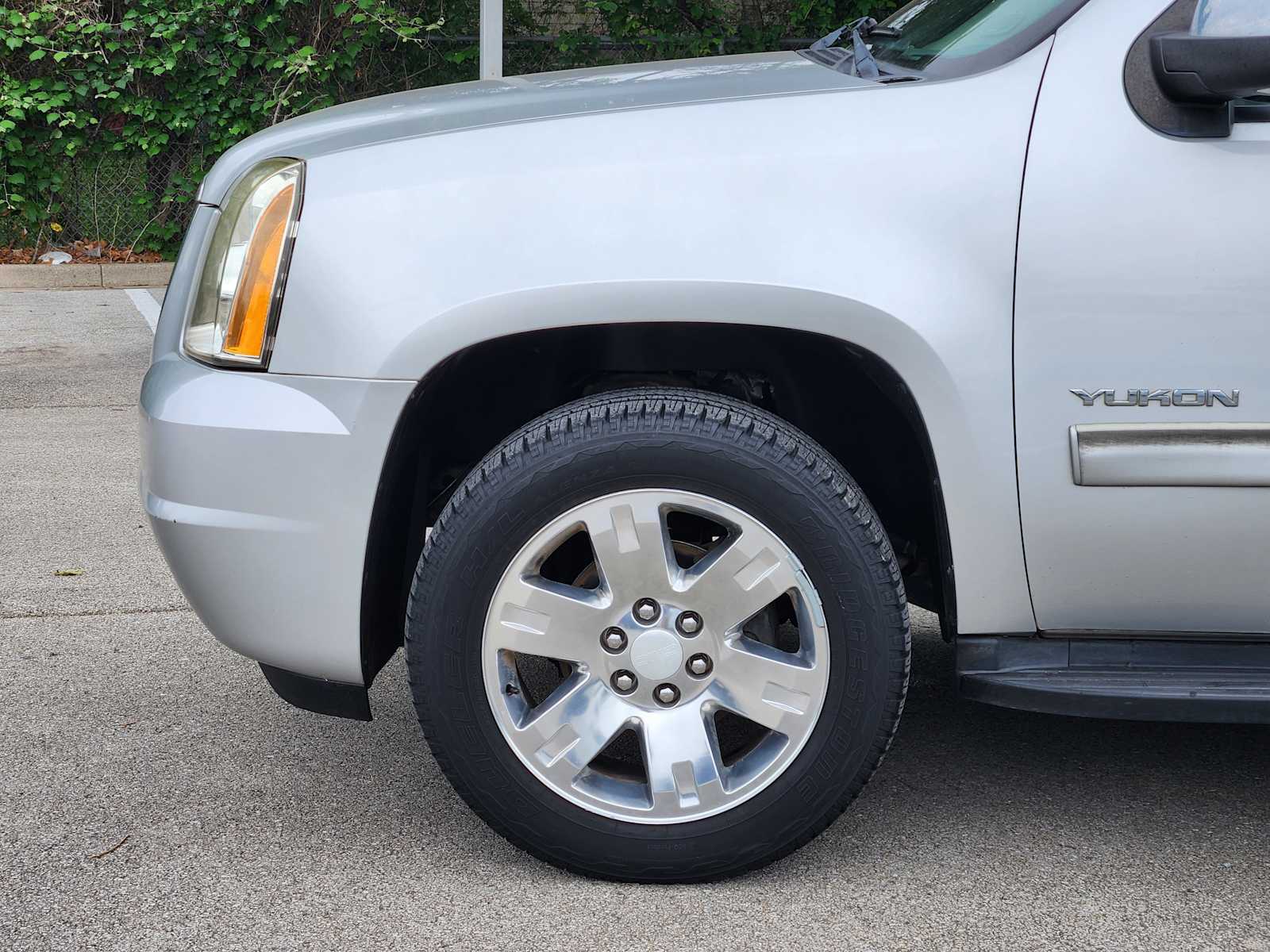 Thumbnail: 2011 GMC Yukon - 8