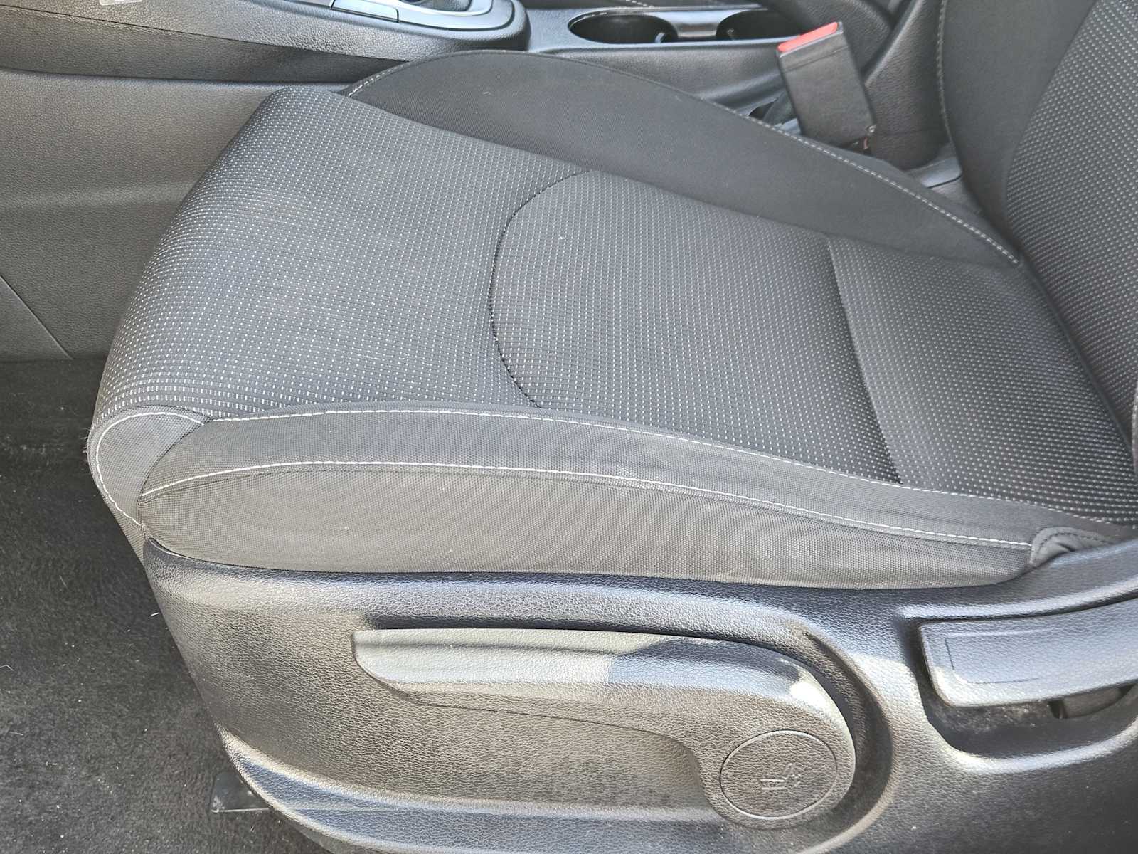 Thumbnail: 2020 Kia Forte - 21