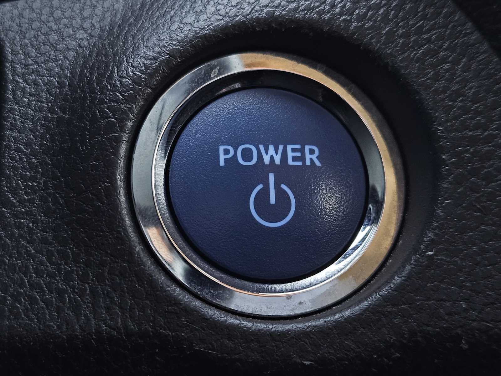 Thumbnail: 2021 Toyota RAV4 - 20