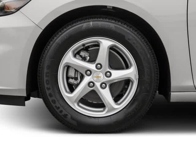 Thumbnail: 2017 Chevrolet Malibu - 12