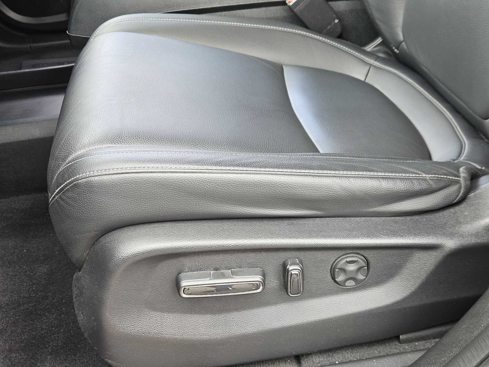 Thumbnail: 2023 Honda Odyssey - 23