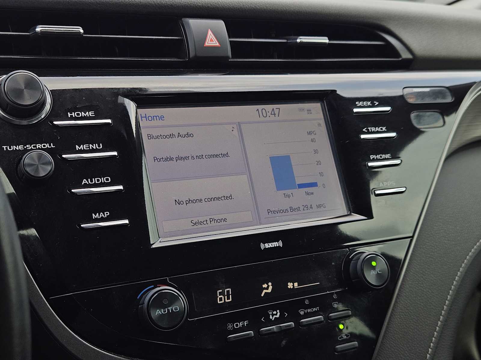 Thumbnail: 2020 Toyota Camry - 17