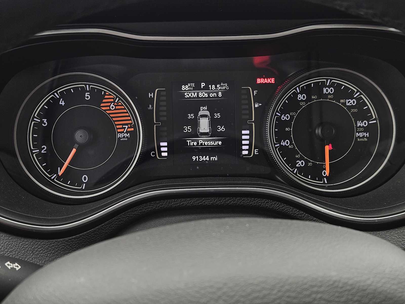 Thumbnail: 2019 Jeep Cherokee - 16