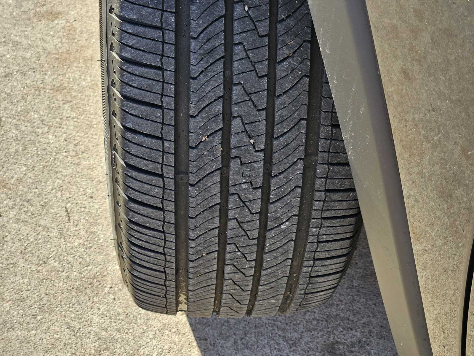 Thumbnail: 2020 Jeep Cherokee - 9