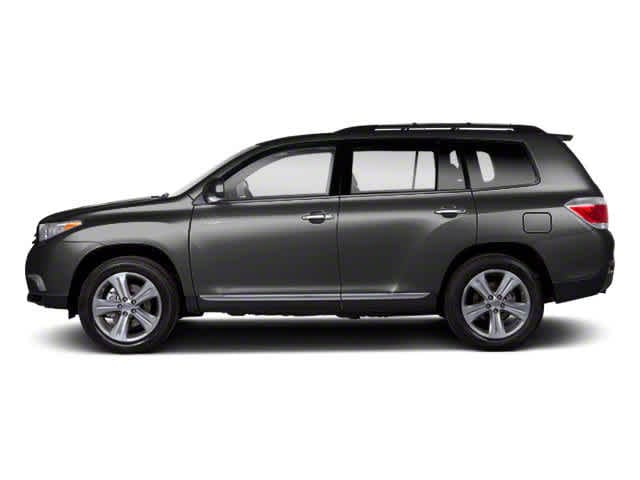 Thumbnail: 2013 Toyota Highlander - 3
