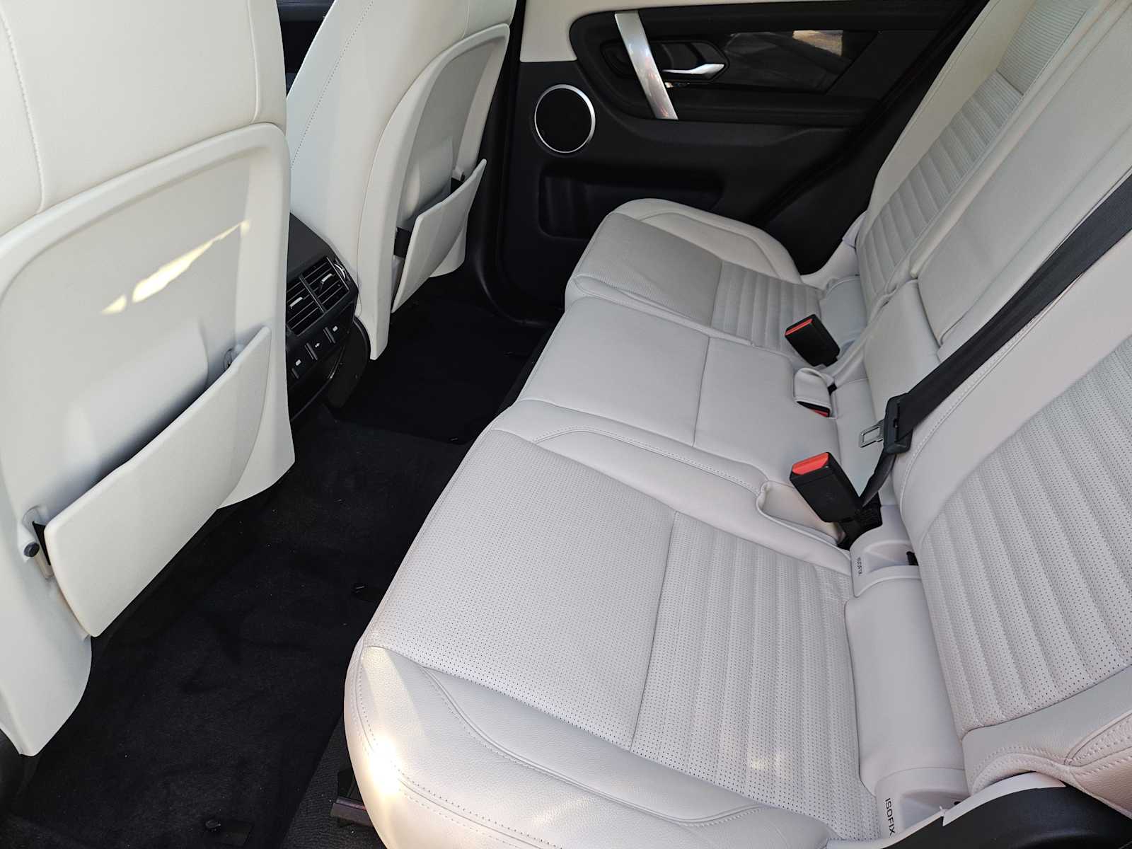 Thumbnail: 2020 Land Rover Discovery Sport - 28