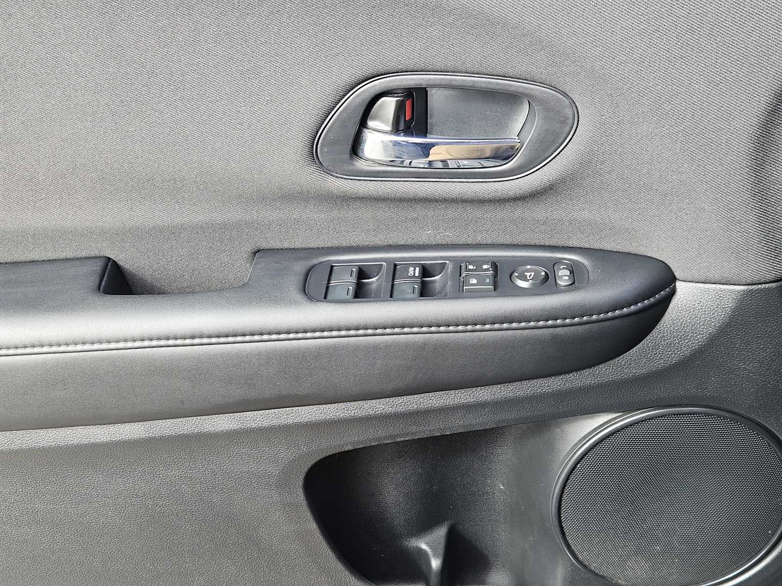 Thumbnail: 2021 Honda HR-V - 21