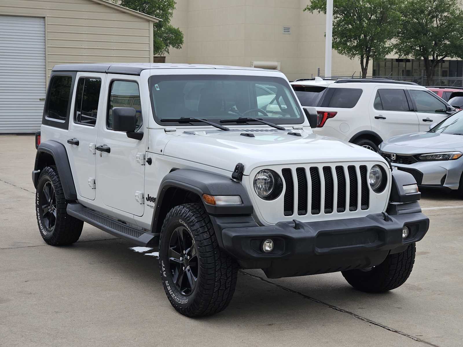 Thumbnail: 2021 Jeep Wrangler - 3