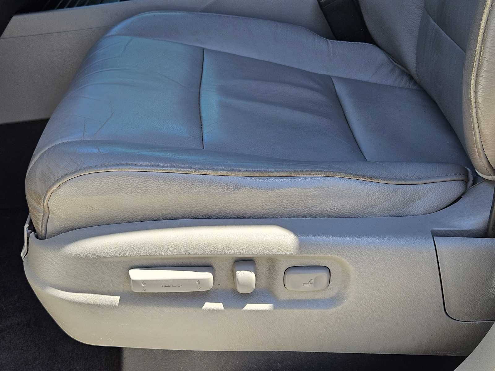 Thumbnail: 2012 Honda Pilot - 22