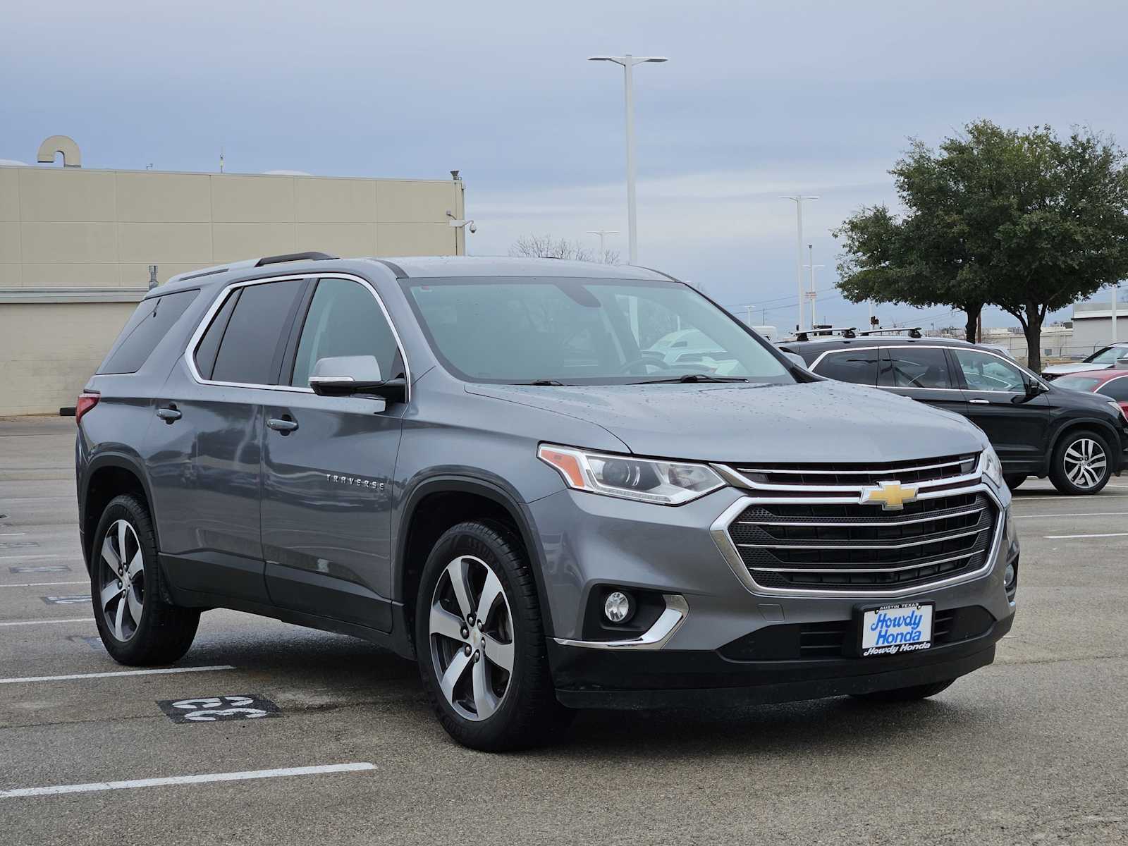 Thumbnail: 2018 Chevrolet Traverse - 3