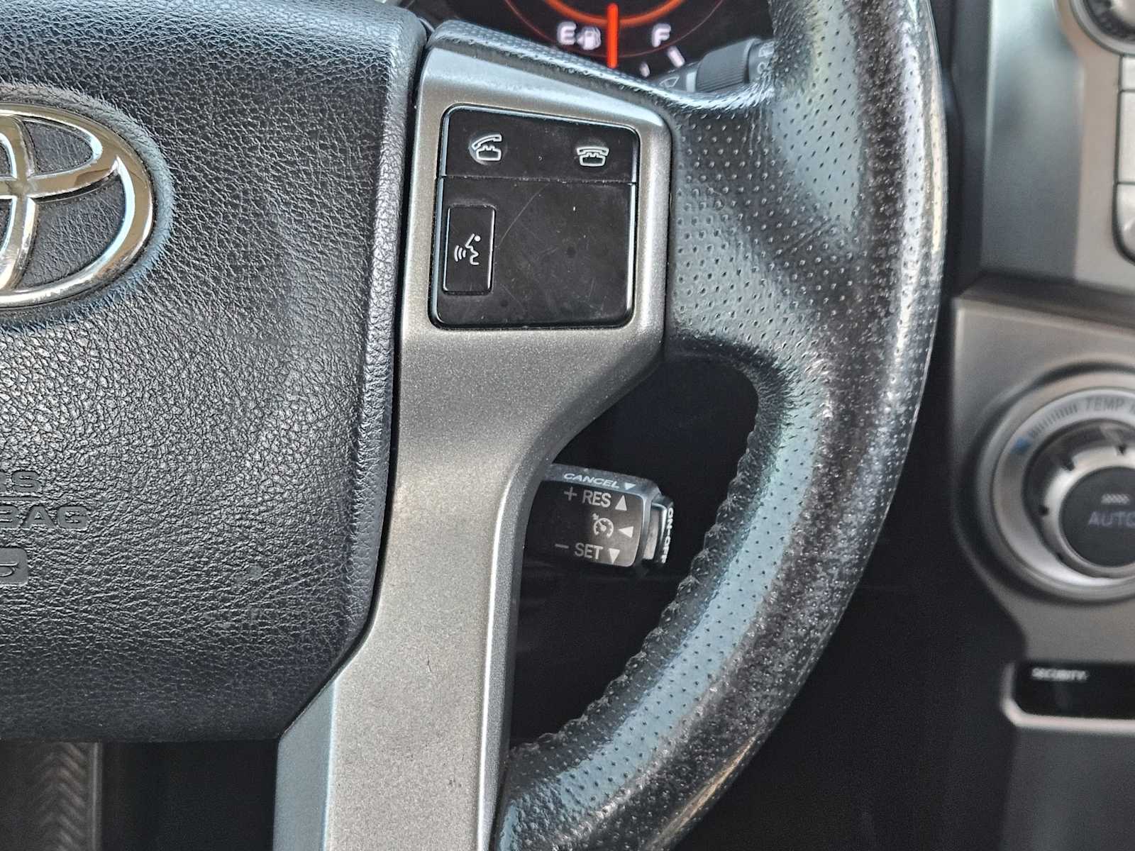 Thumbnail: 2012 Toyota 4Runner - 30