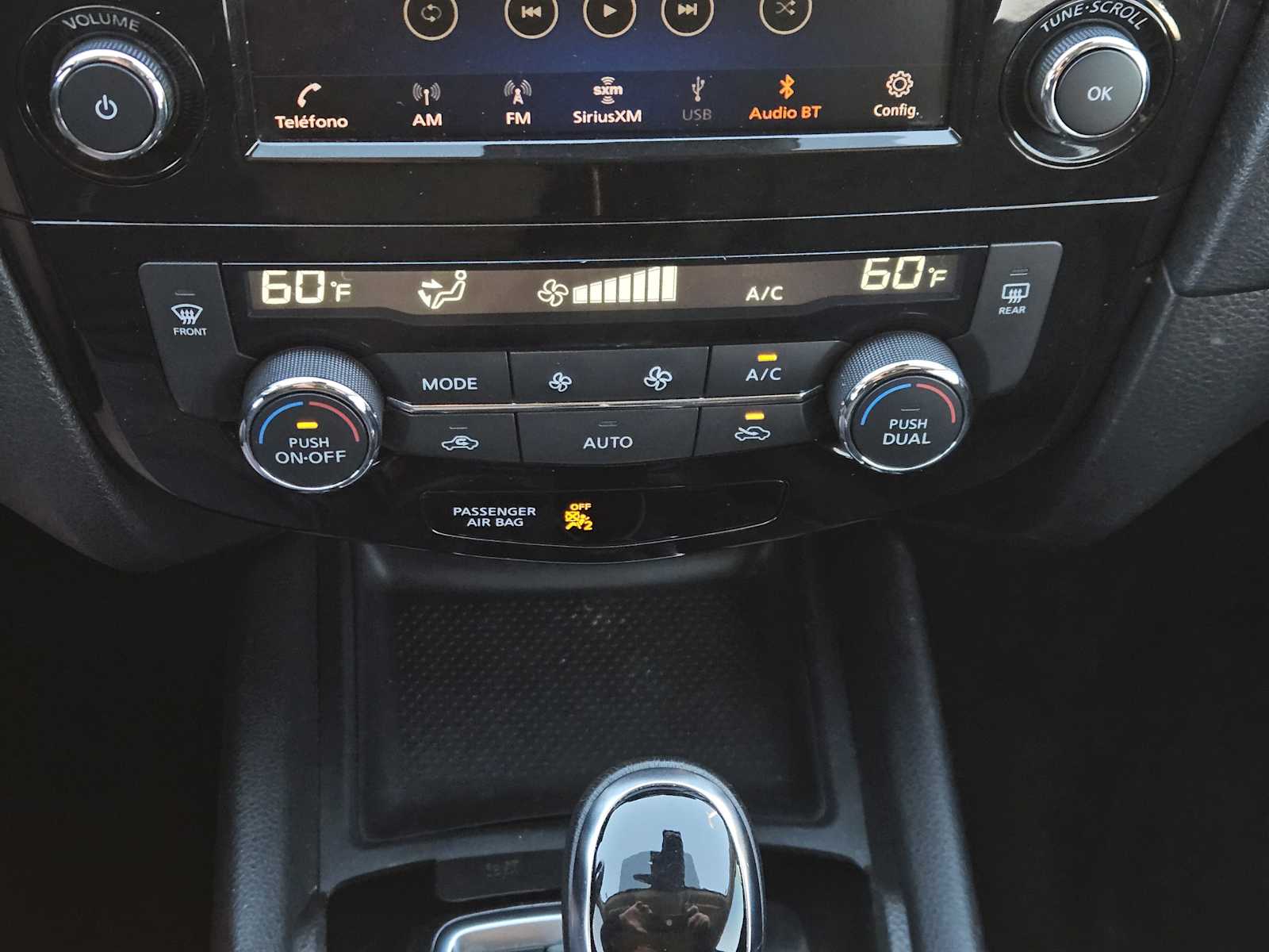 Thumbnail: 2019 Nissan Rogue - 19