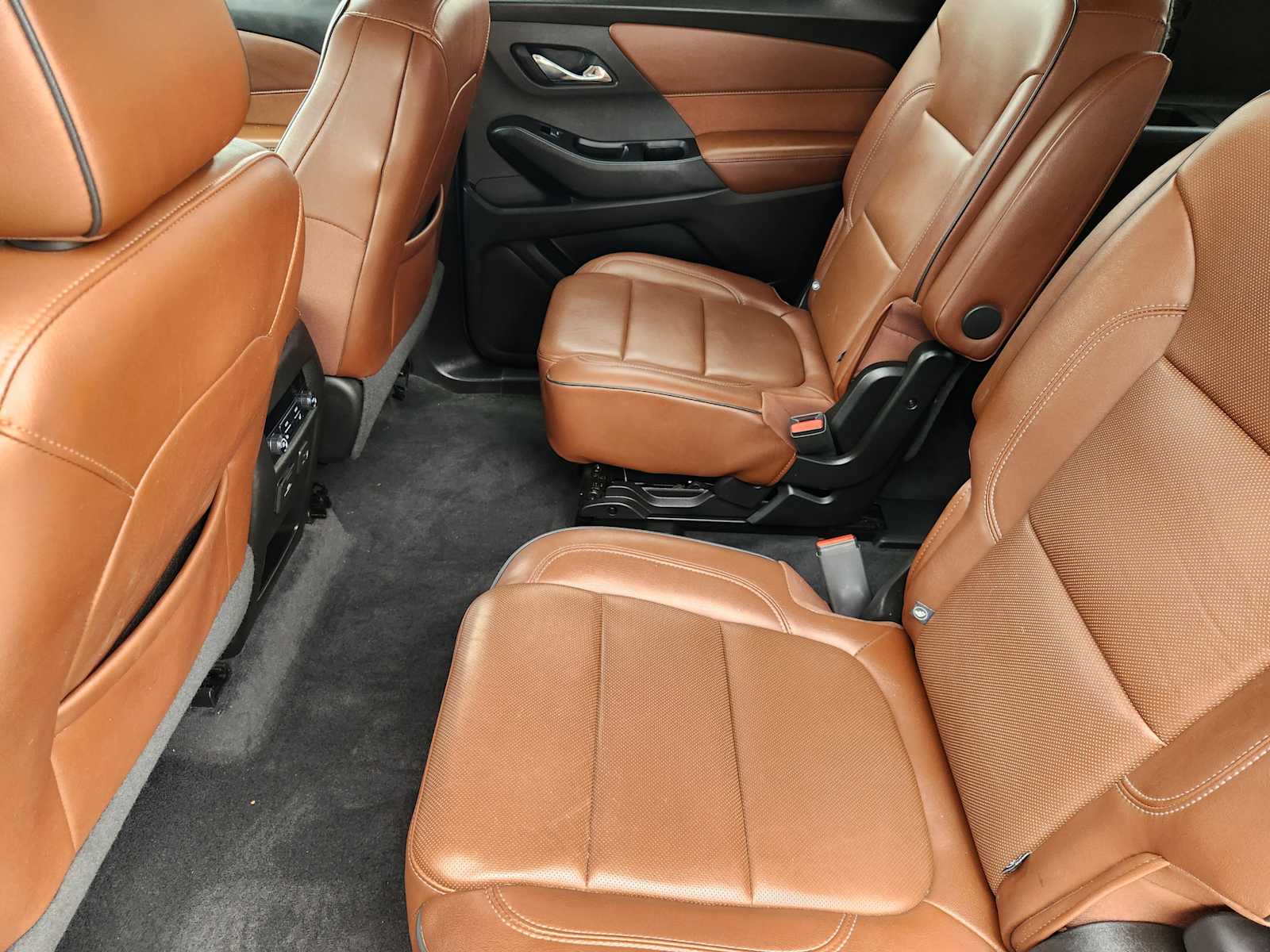 Thumbnail: 2018 Chevrolet Traverse - 31