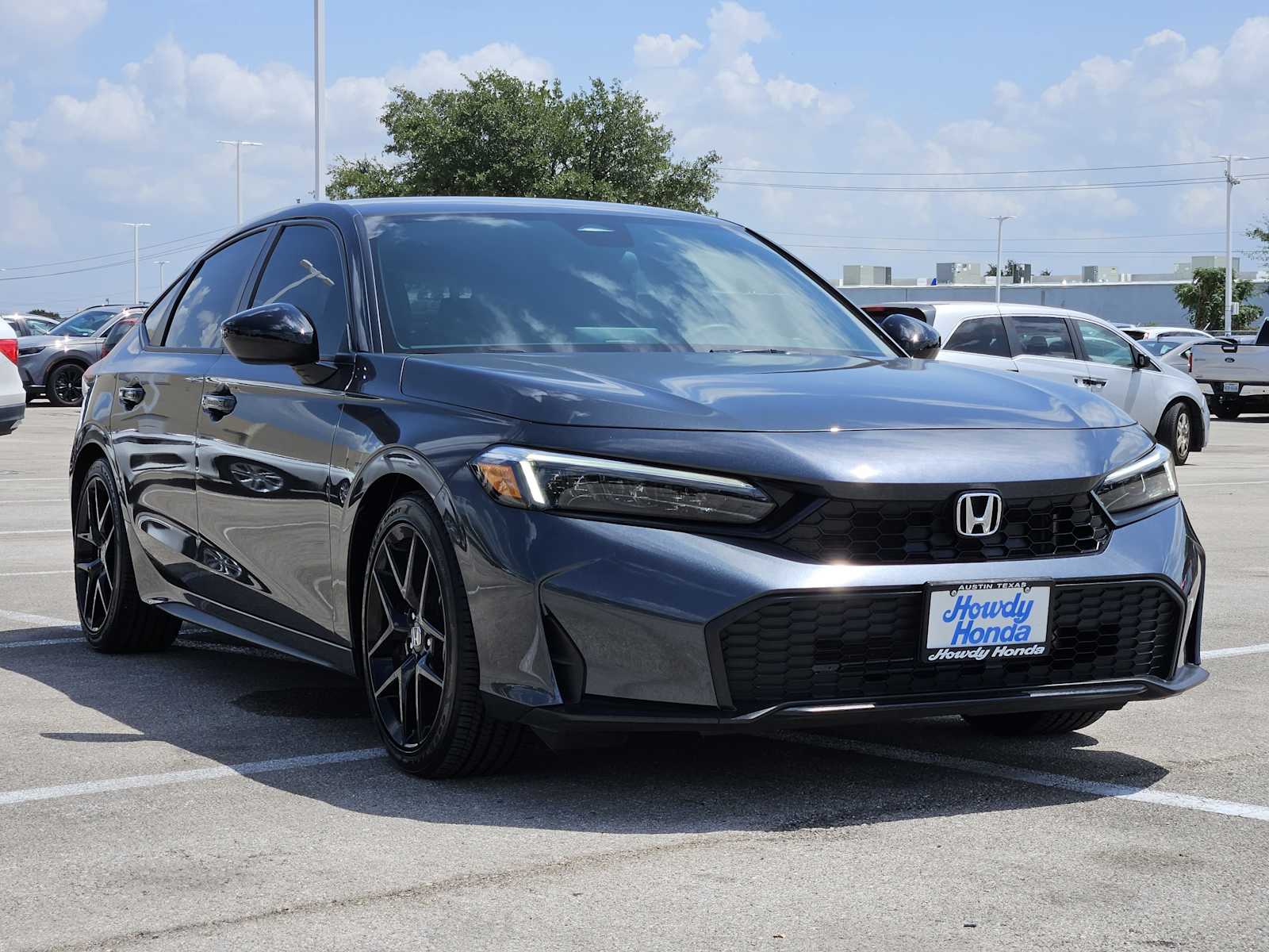 2025 Honda Civic Hatchback Sport photo 2