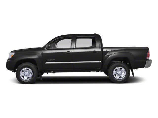 Thumbnail: 2013 Toyota Tacoma - 3