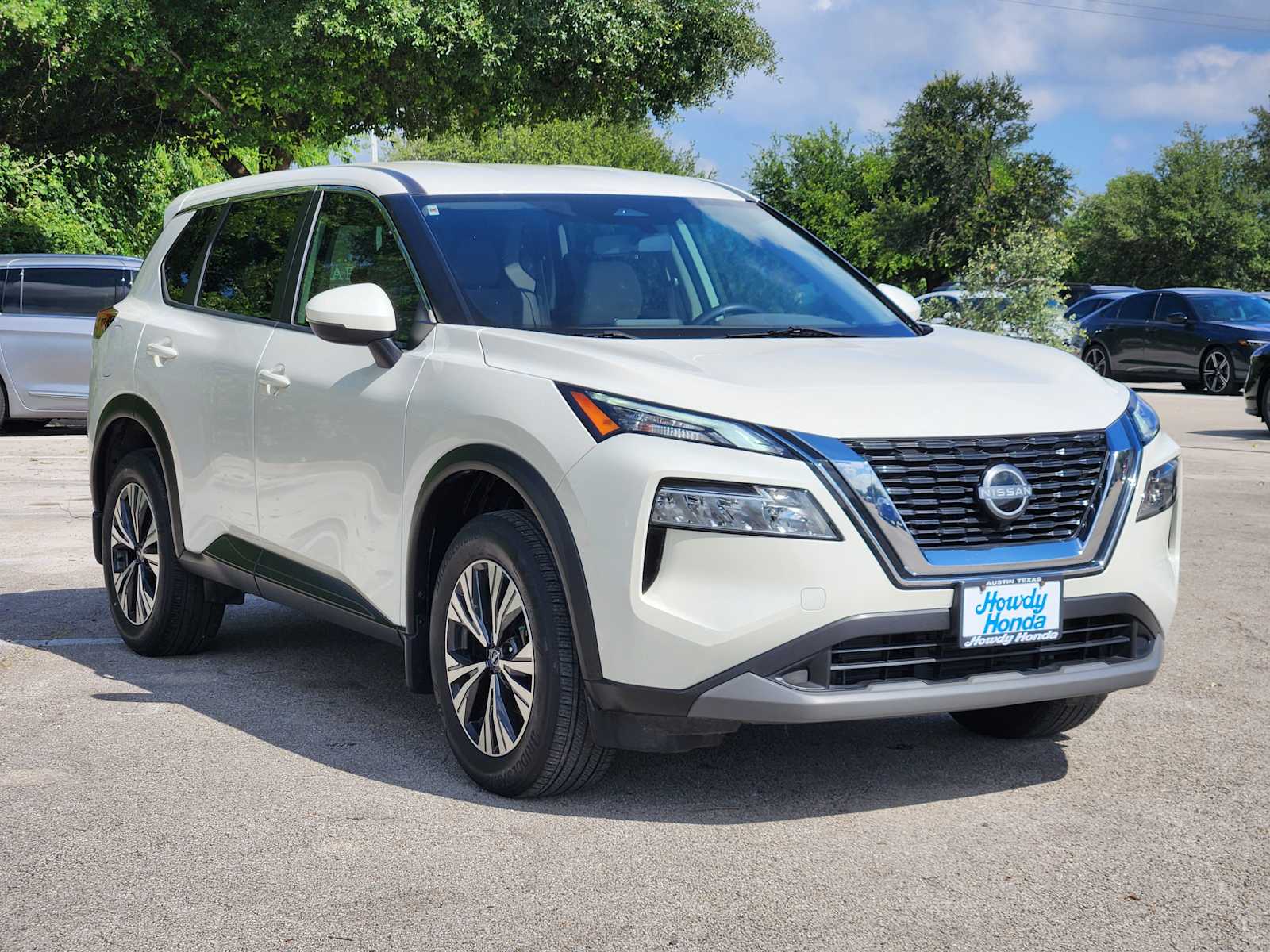 Thumbnail: 2023 Nissan Rogue - 3