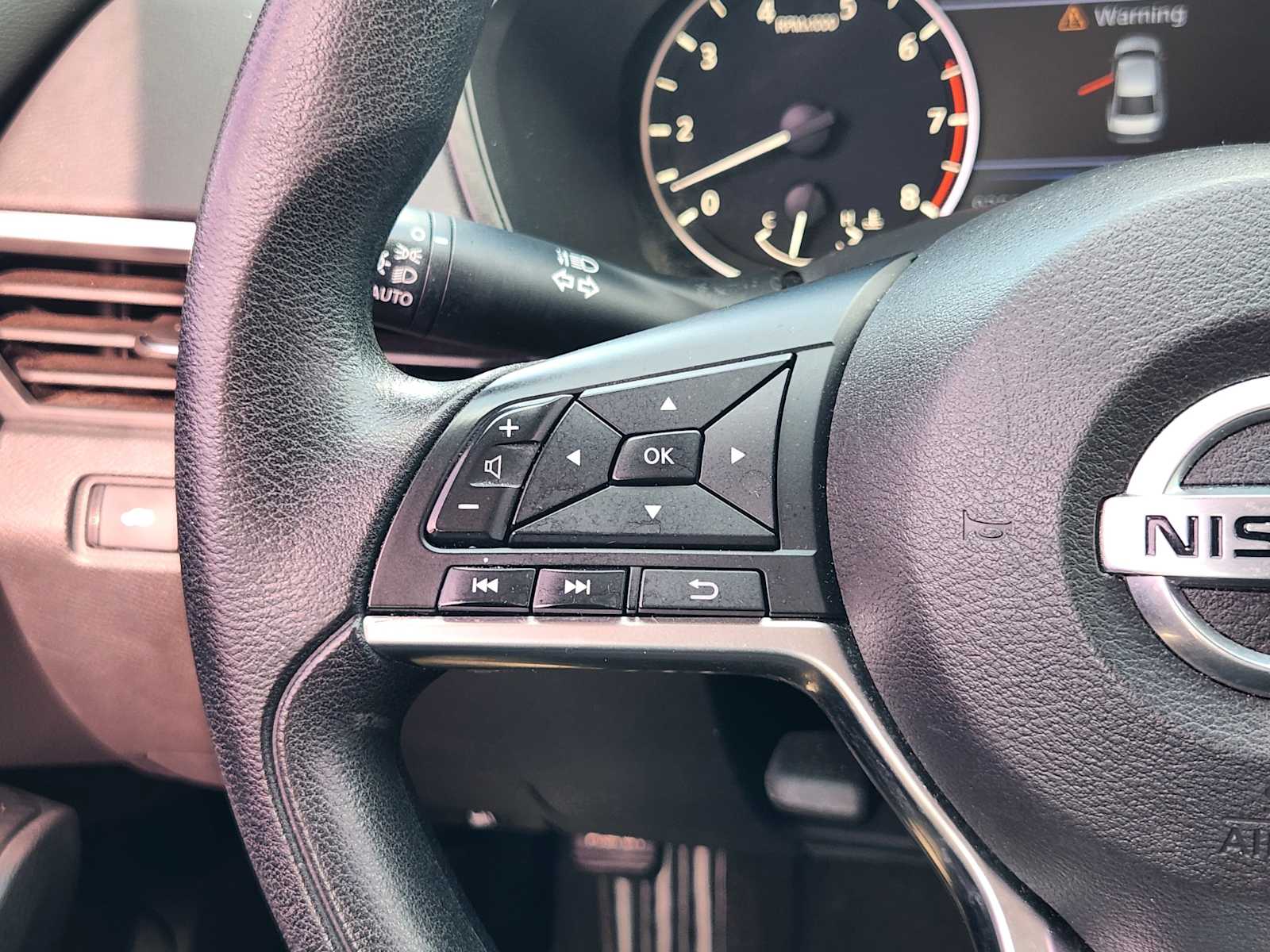 Thumbnail: 2019 Nissan Altima - 26