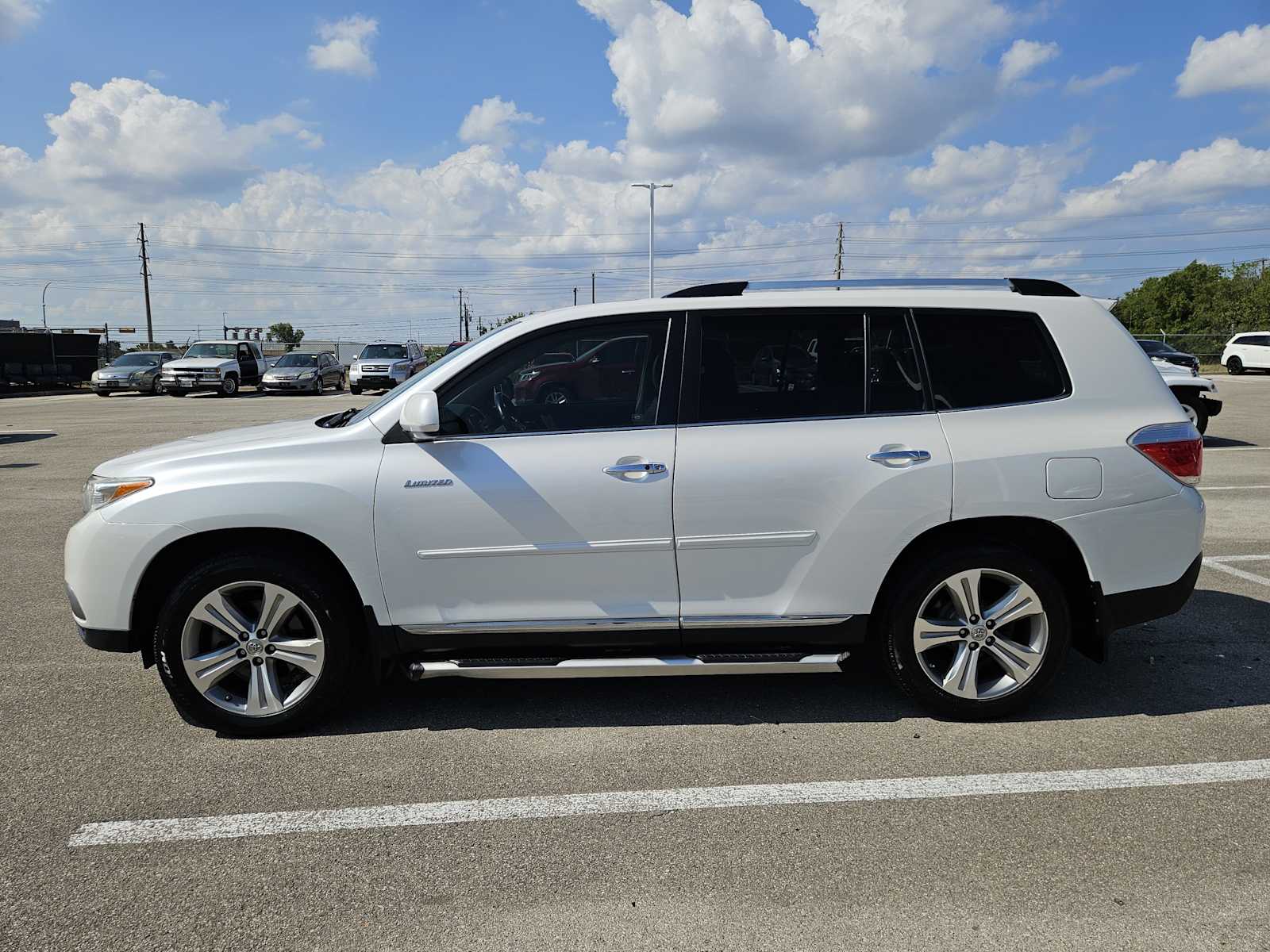 Thumbnail: 2013 Toyota Highlander - 3