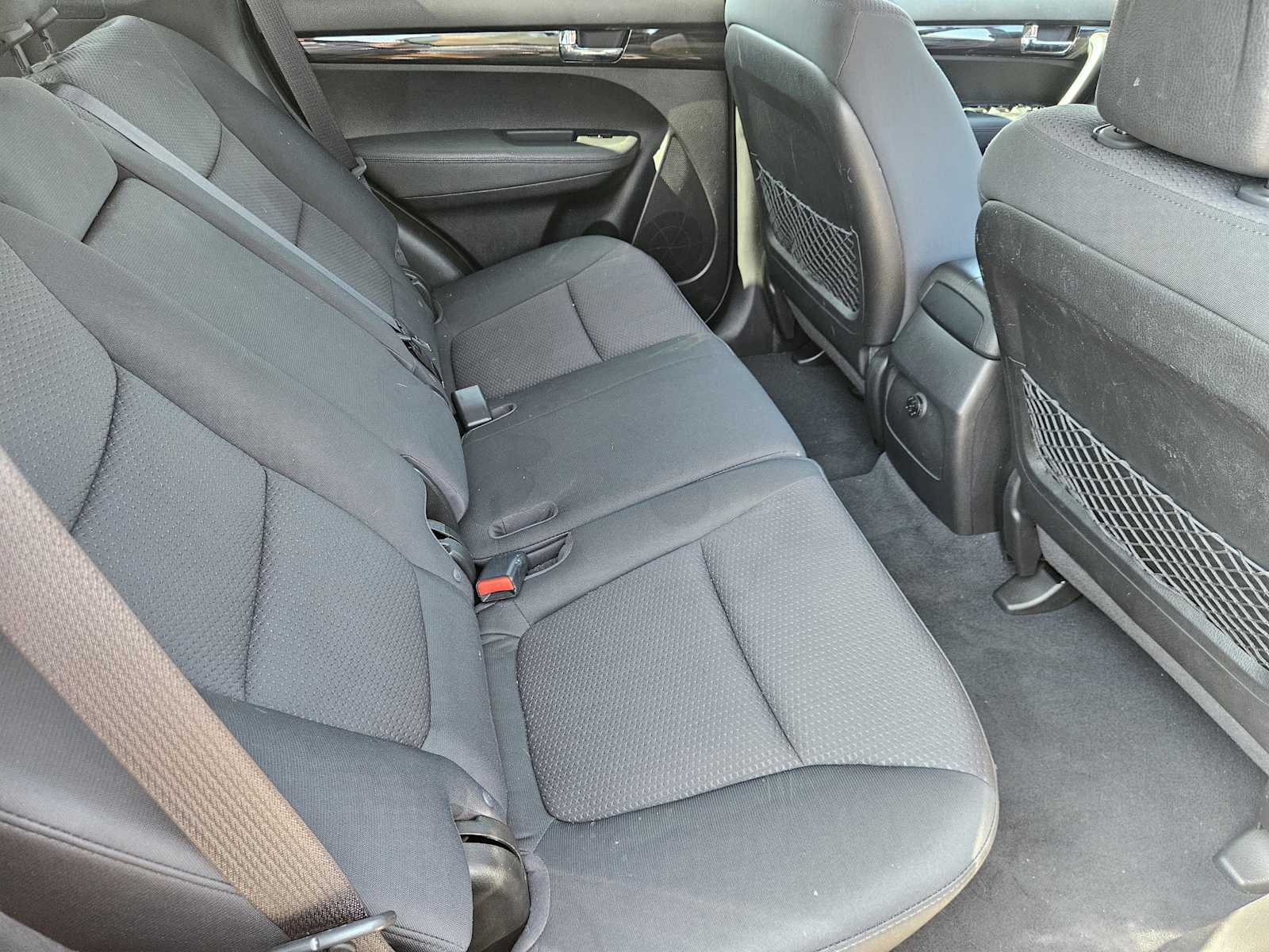 Thumbnail: 2011 Kia Sorento - 25