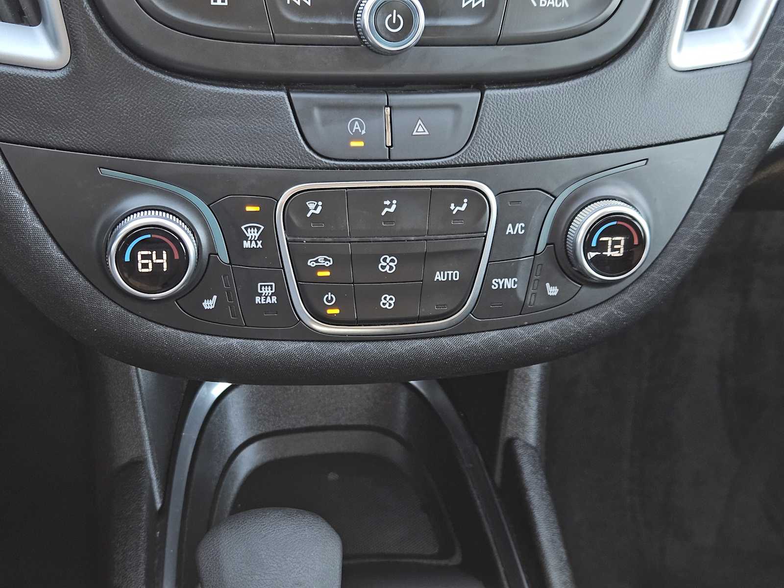 Thumbnail: 2023 Chevrolet Malibu - 18