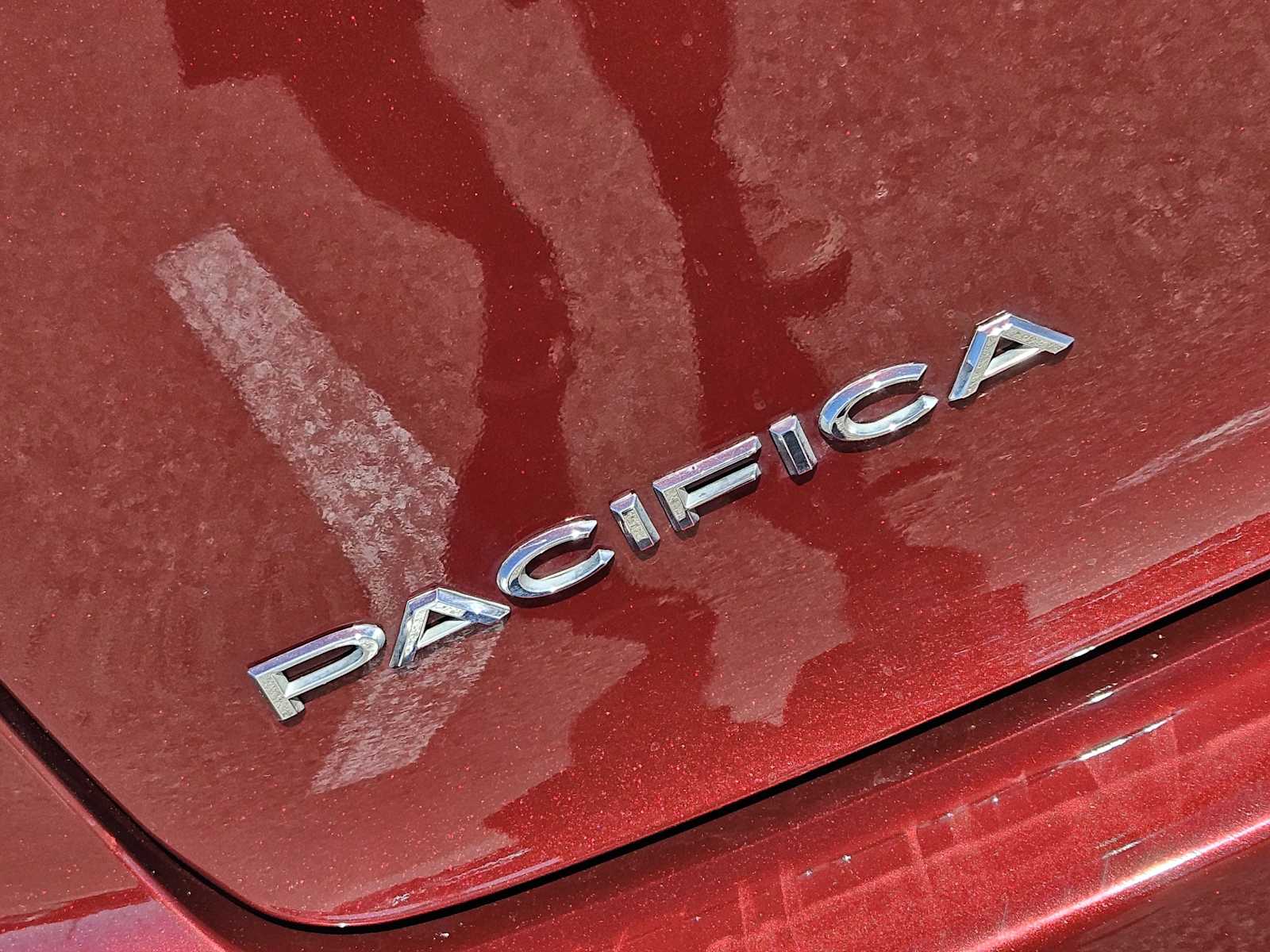 Thumbnail: 2023 Chrysler Pacifica - 10