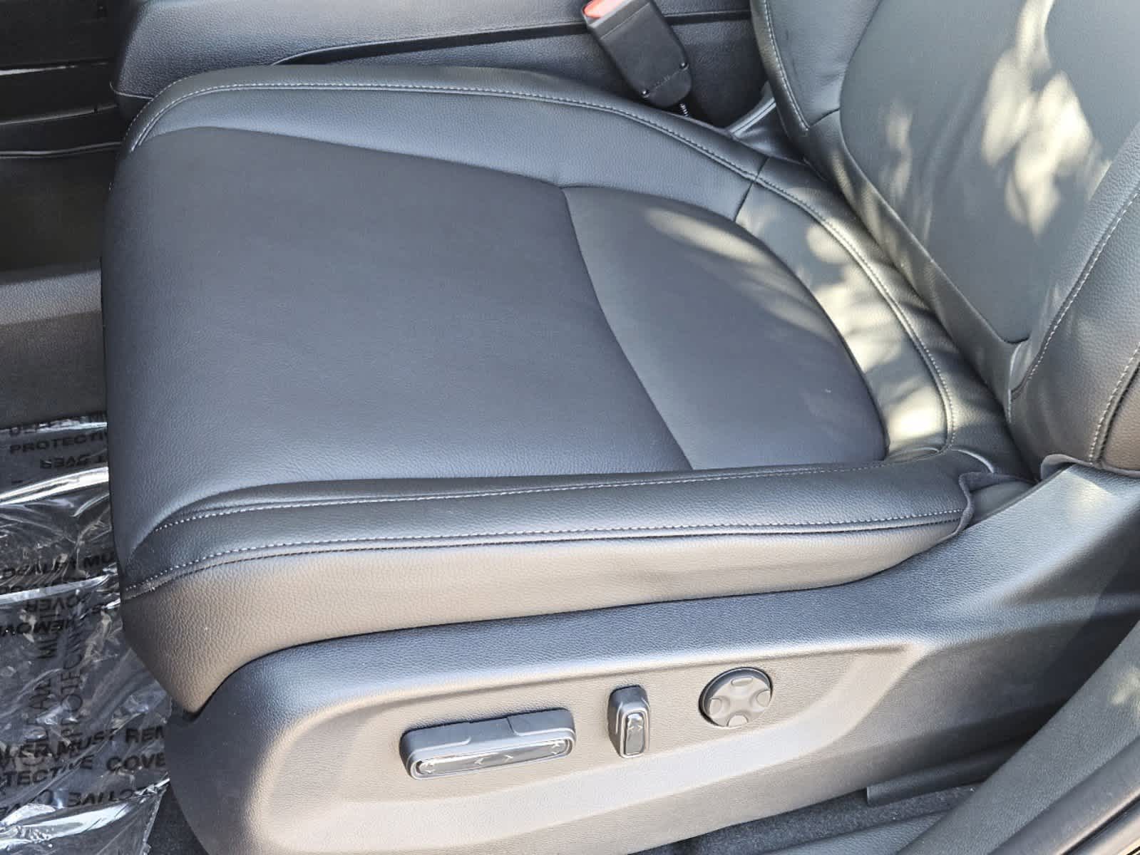 2025 Honda Odyssey EX-L 19