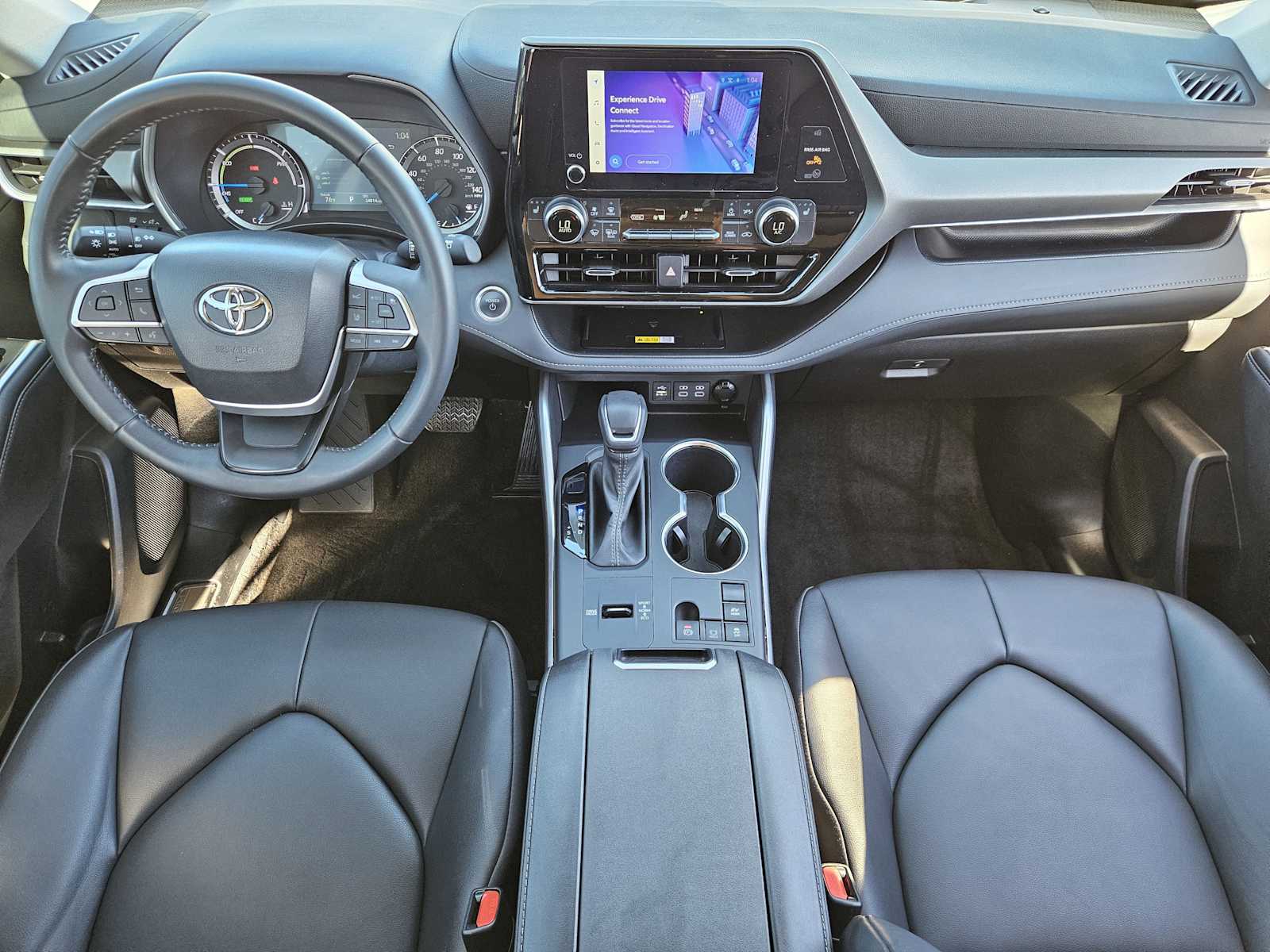 Thumbnail: 2024 Toyota Highlander - 25