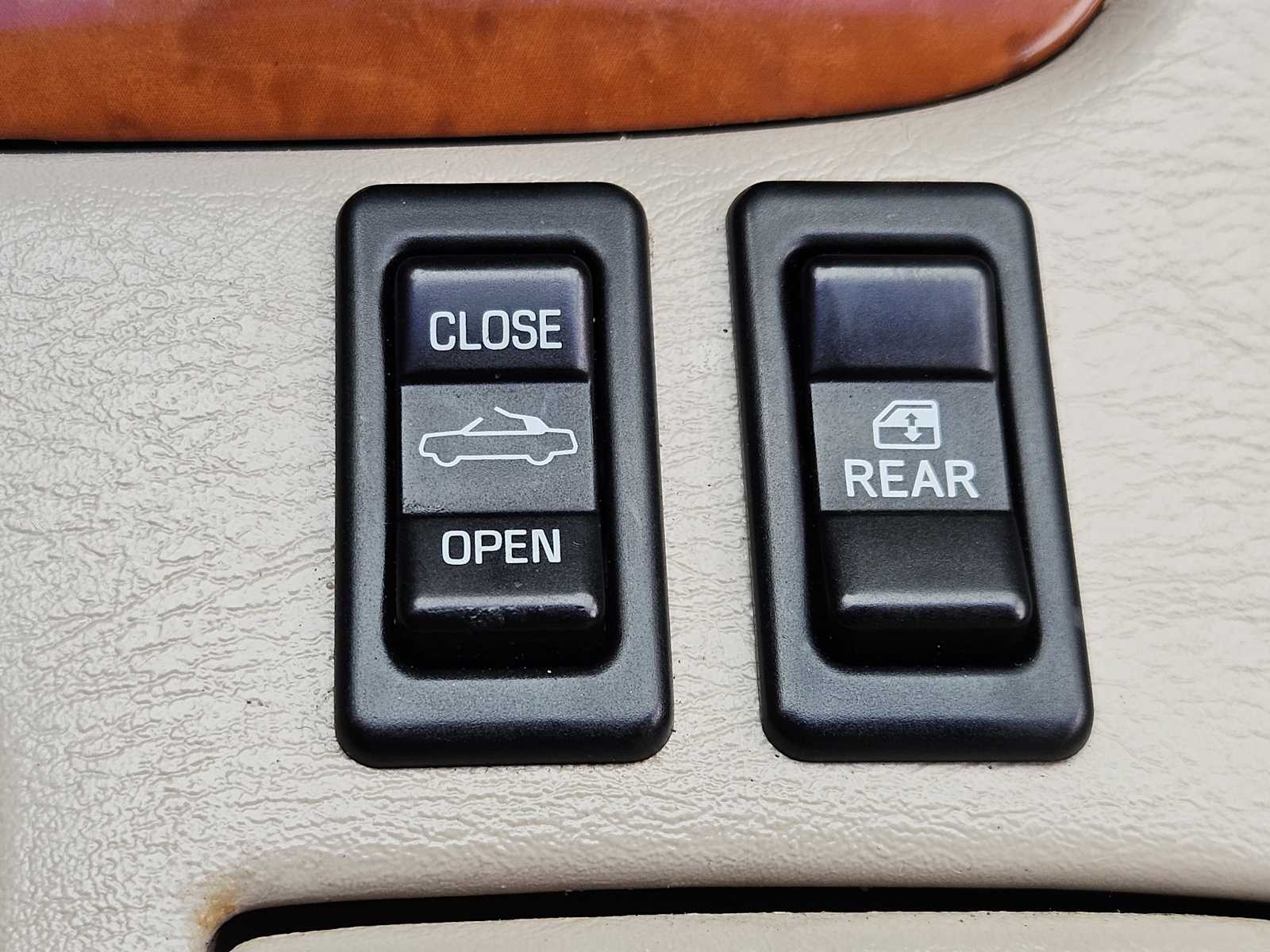 Thumbnail: 2002 Toyota Camry Solara - 20