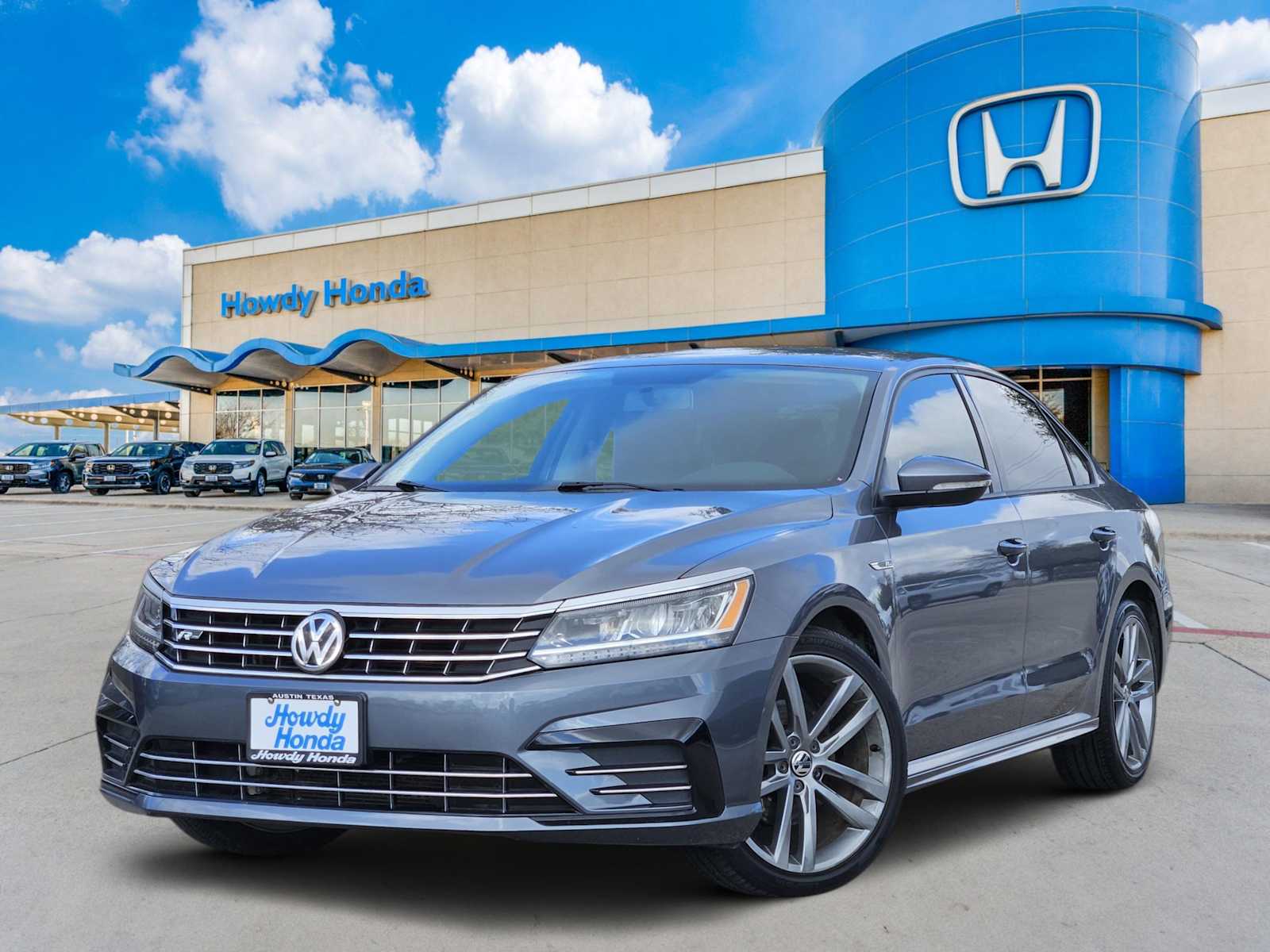 2018 Volkswagen Passat R-Line -
                  Austin, TX